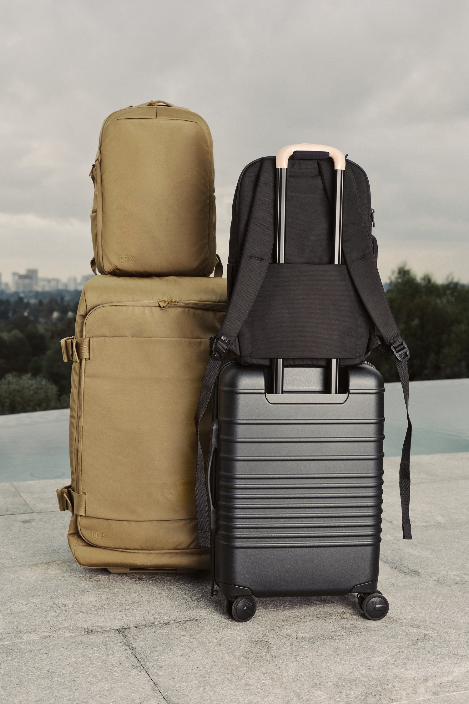 Soft-Sided vs. Hard-Sided Suitcases: Which is Better?