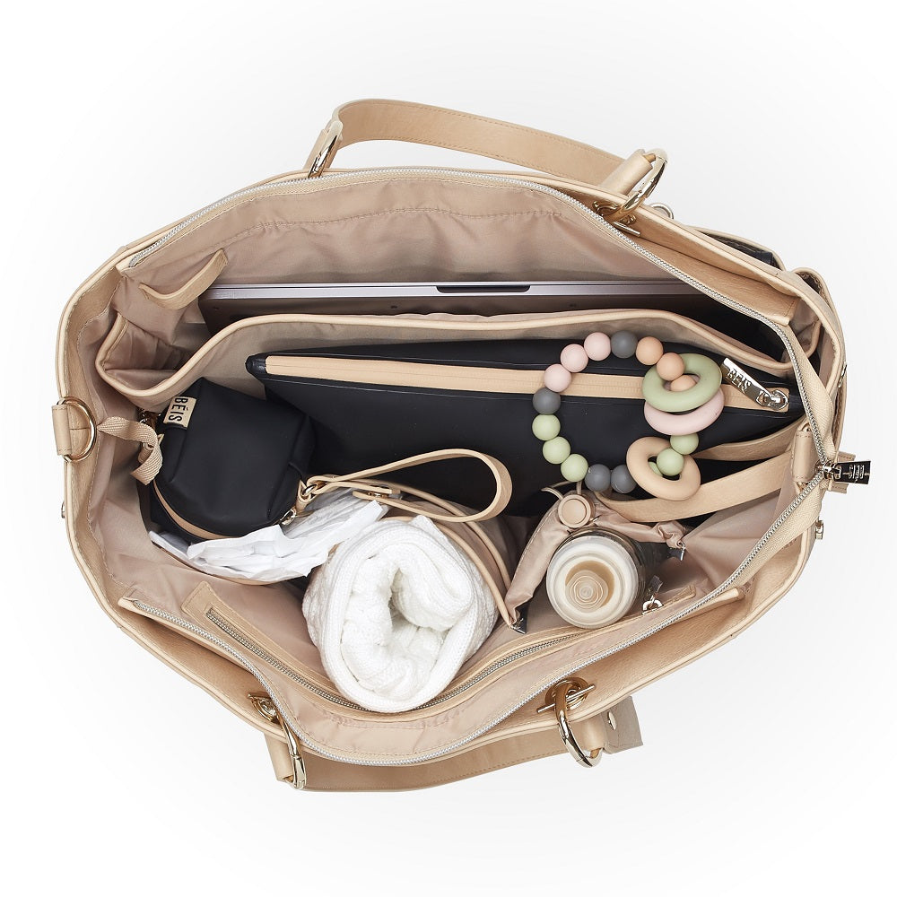 How to Organize a Diaper Bag & What to Include