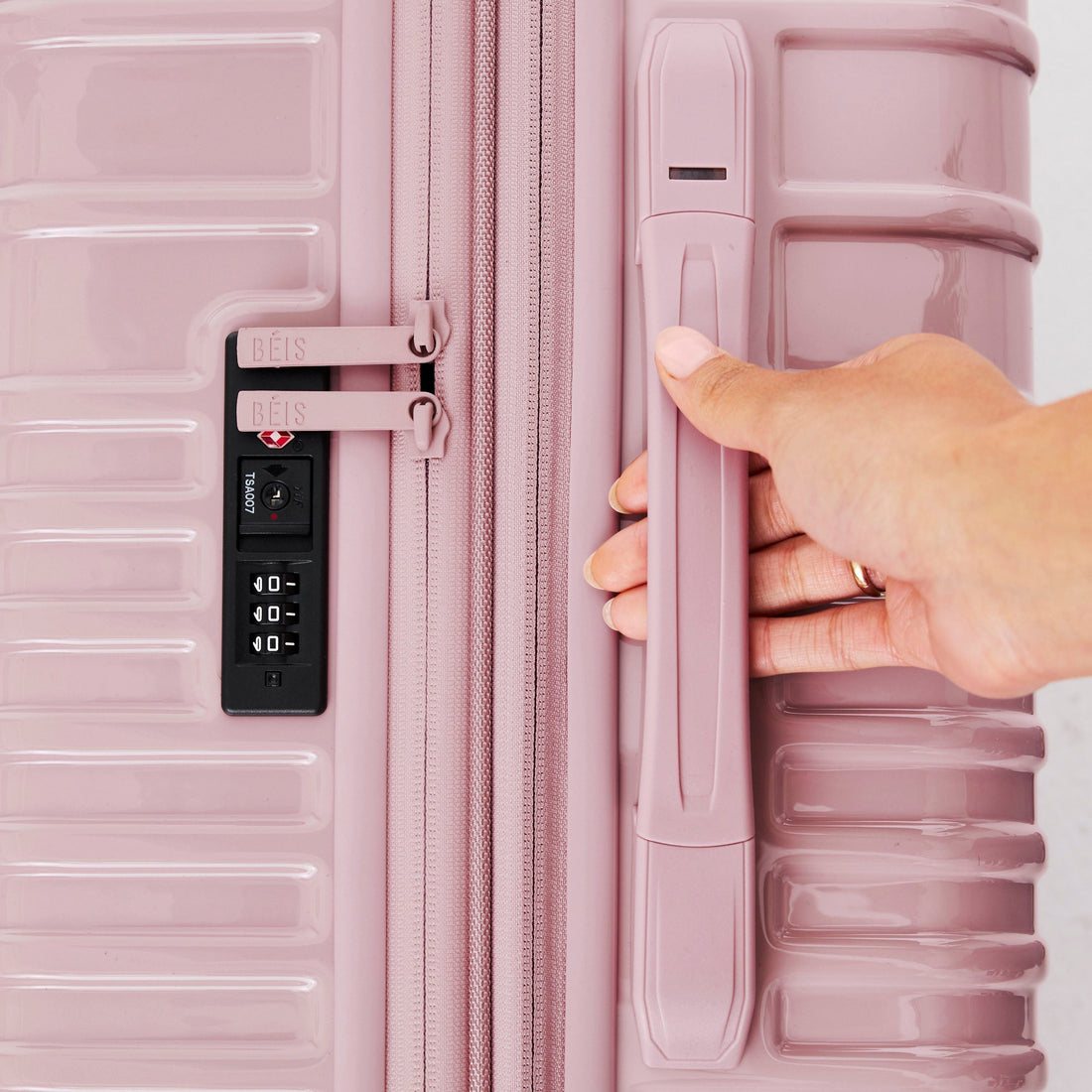 What is a Weight Indicator on Luggage and Why is it Important?
