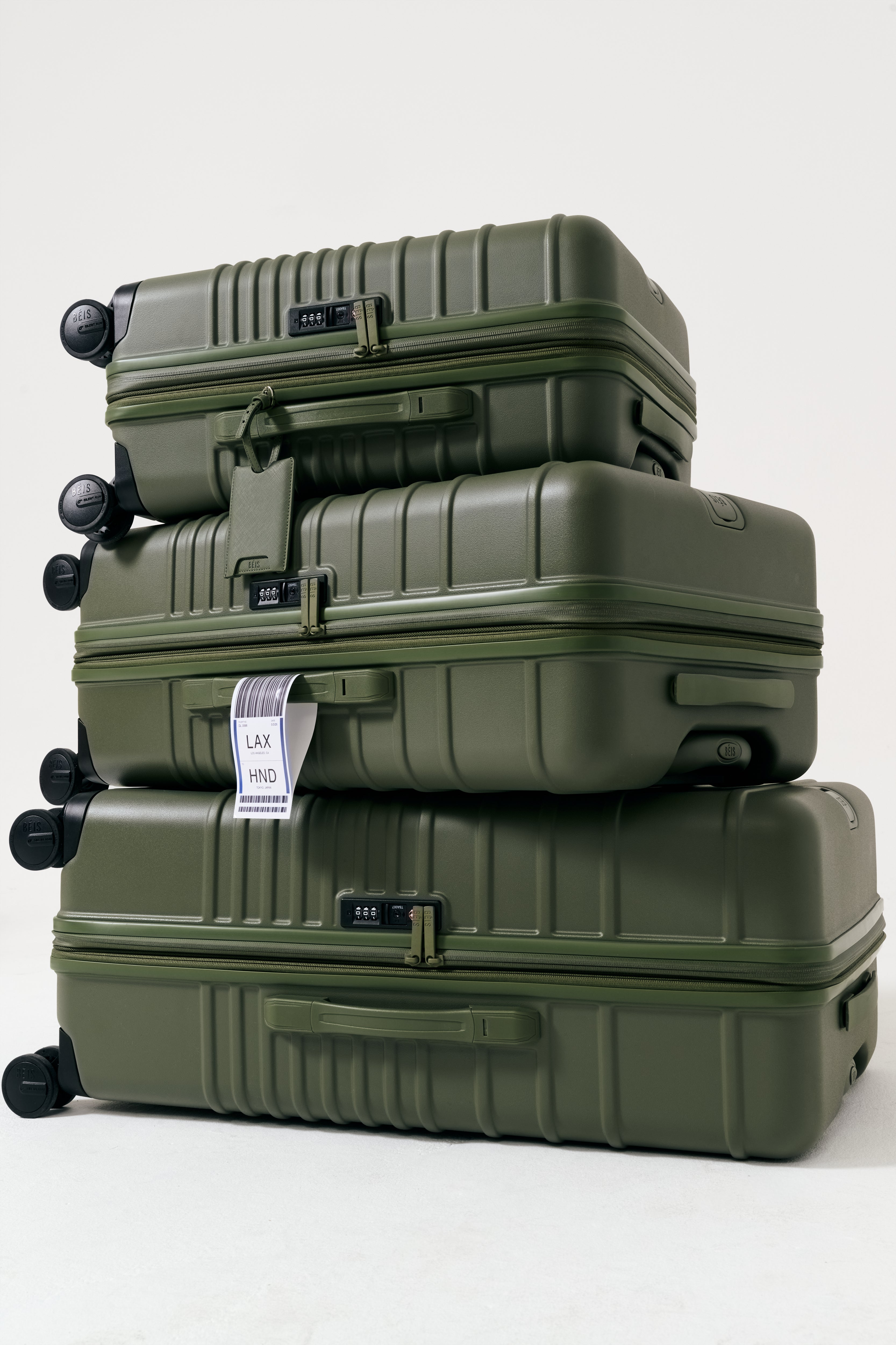 BÉIS 'The Medium Check-In Roller' in Olive - Olive Green 26