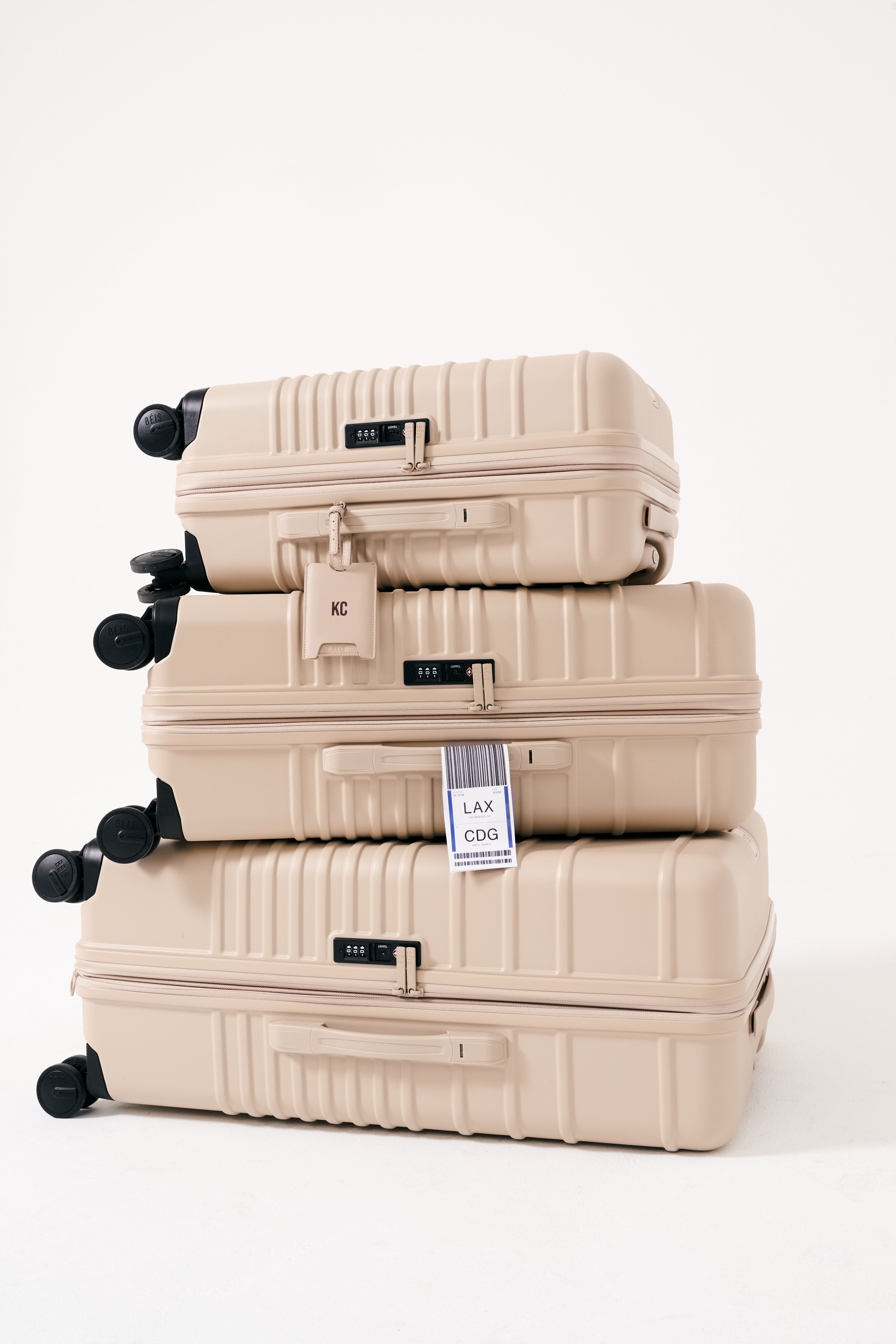 BÉIS 'The Medium Check-In Roller' in Beige - Beige 26 inch Medium