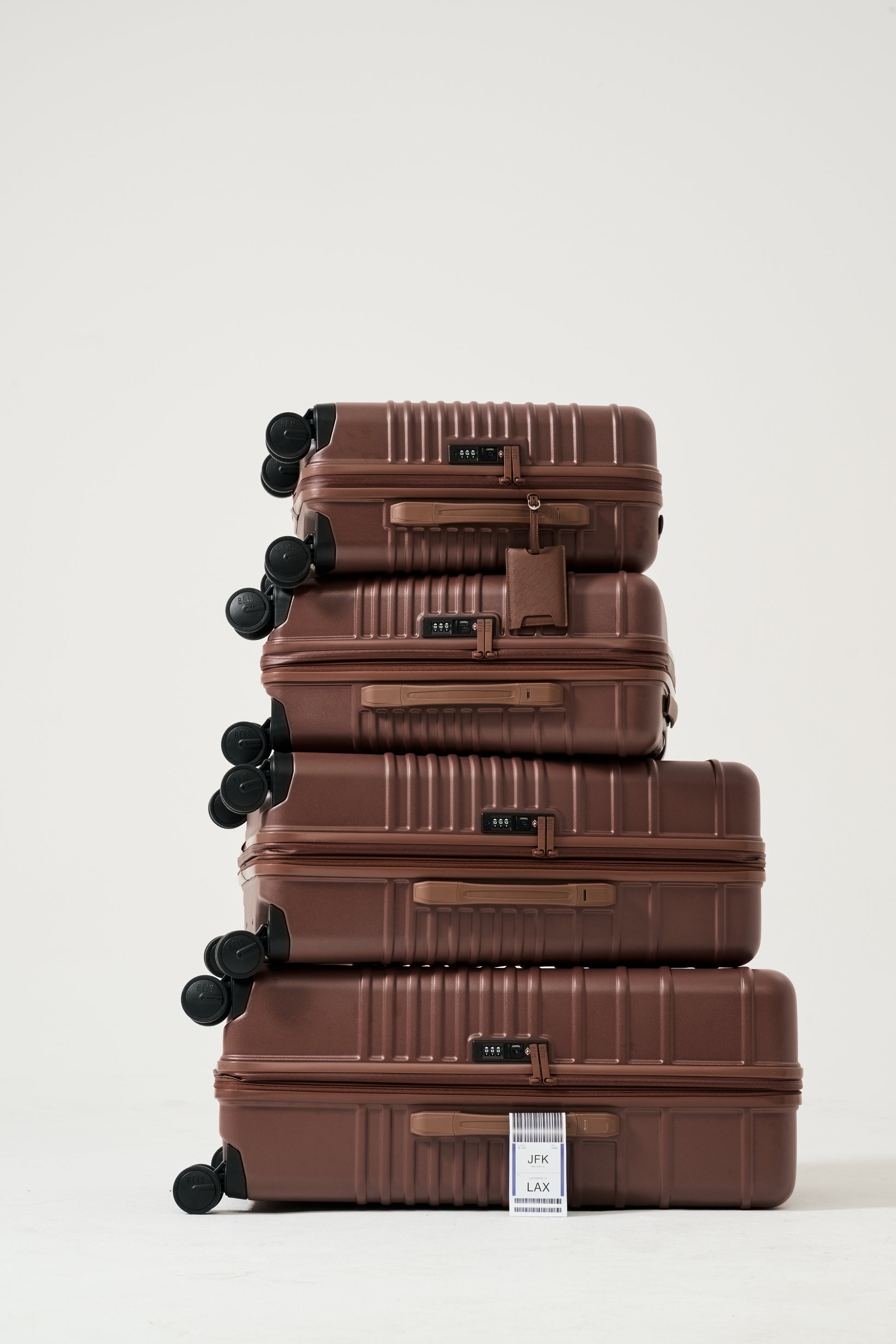 tobacco checked luggage 30" Large Lighweight Expandable Softside Suitcase with Spinner Wheels & TSA Lock, XJ2511#8 The Roller features an improved stretch cram zone and wider compression straps that make it easier to fit those last Funny Beer Lover Luggage Tag: