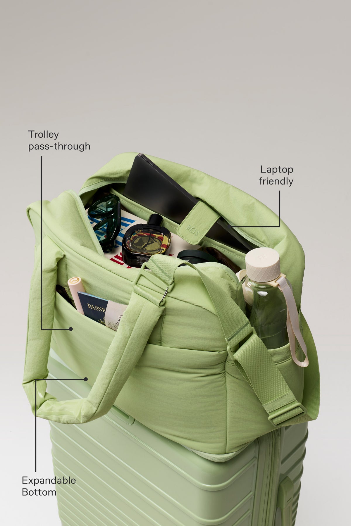 The Air Duffle in Mint
