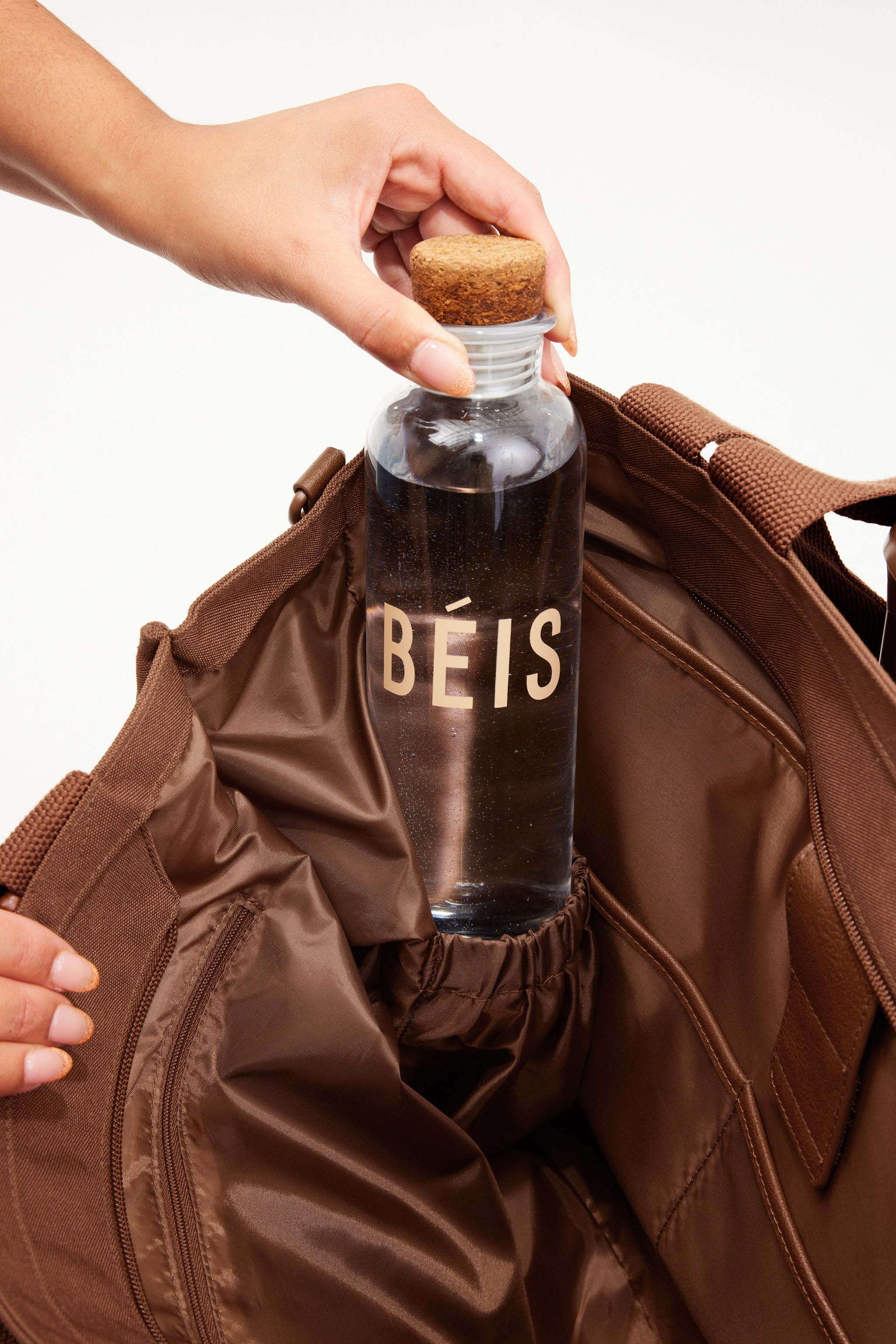 BÉIS 'The East To West Tote' in Maple - Brown Recycled Carry-On Travel Tote Bag