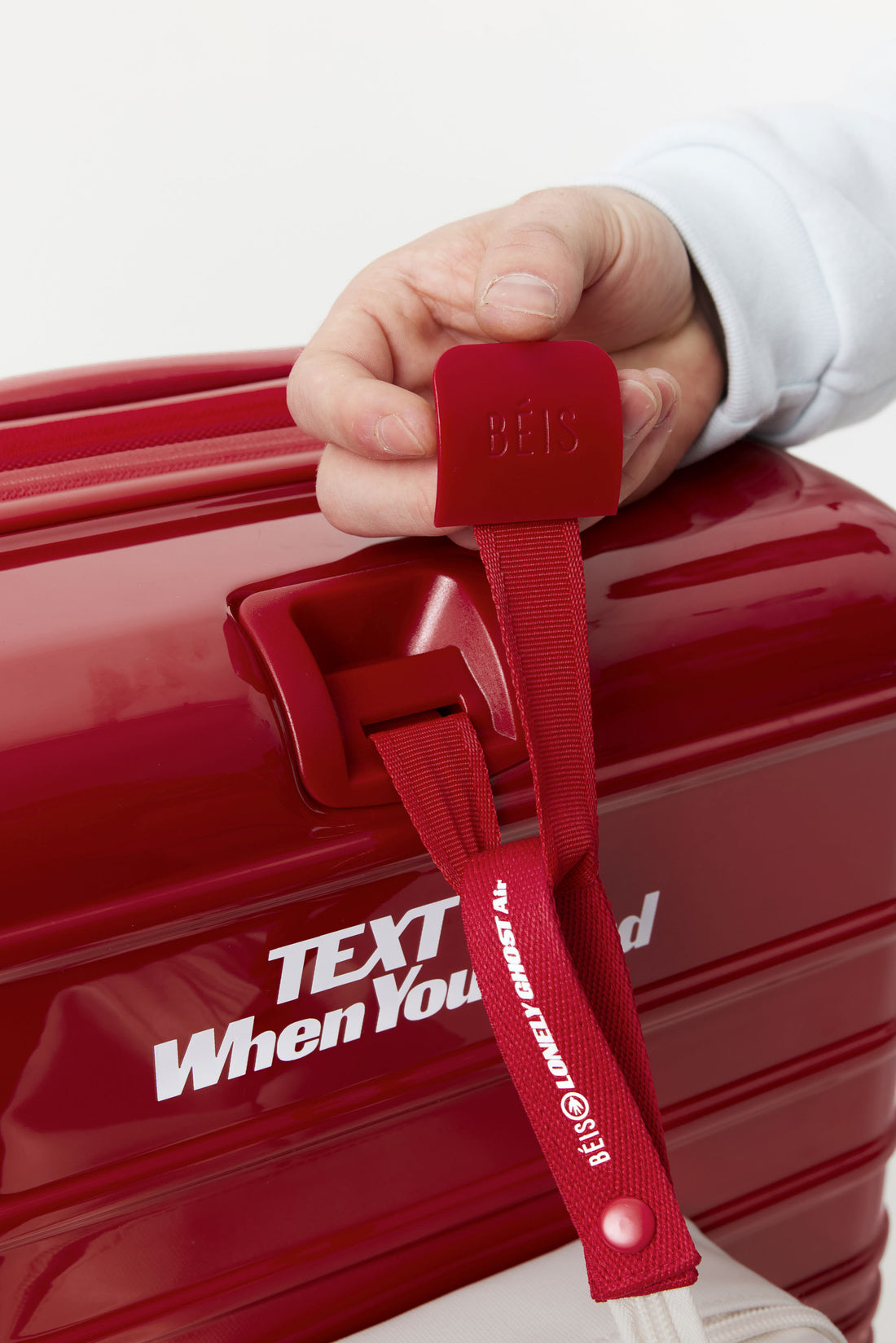 BÉIS x Lonely Ghost 'The Carry-On Roller' in Text Me Red - Red Carry-On ...