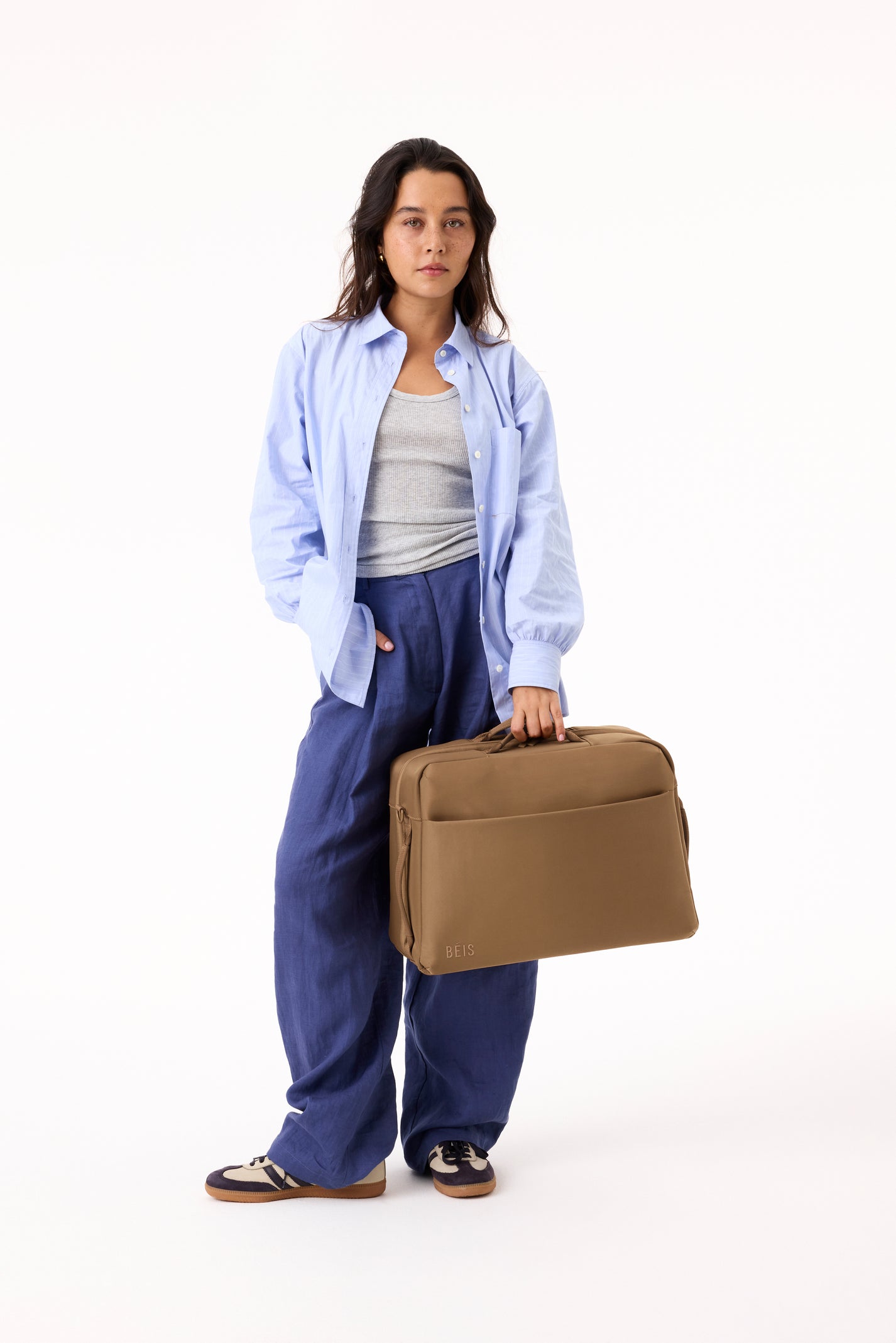 BÉIS 'The Ultimate Travel Duffle' in Camel - Personal Item Travel ...