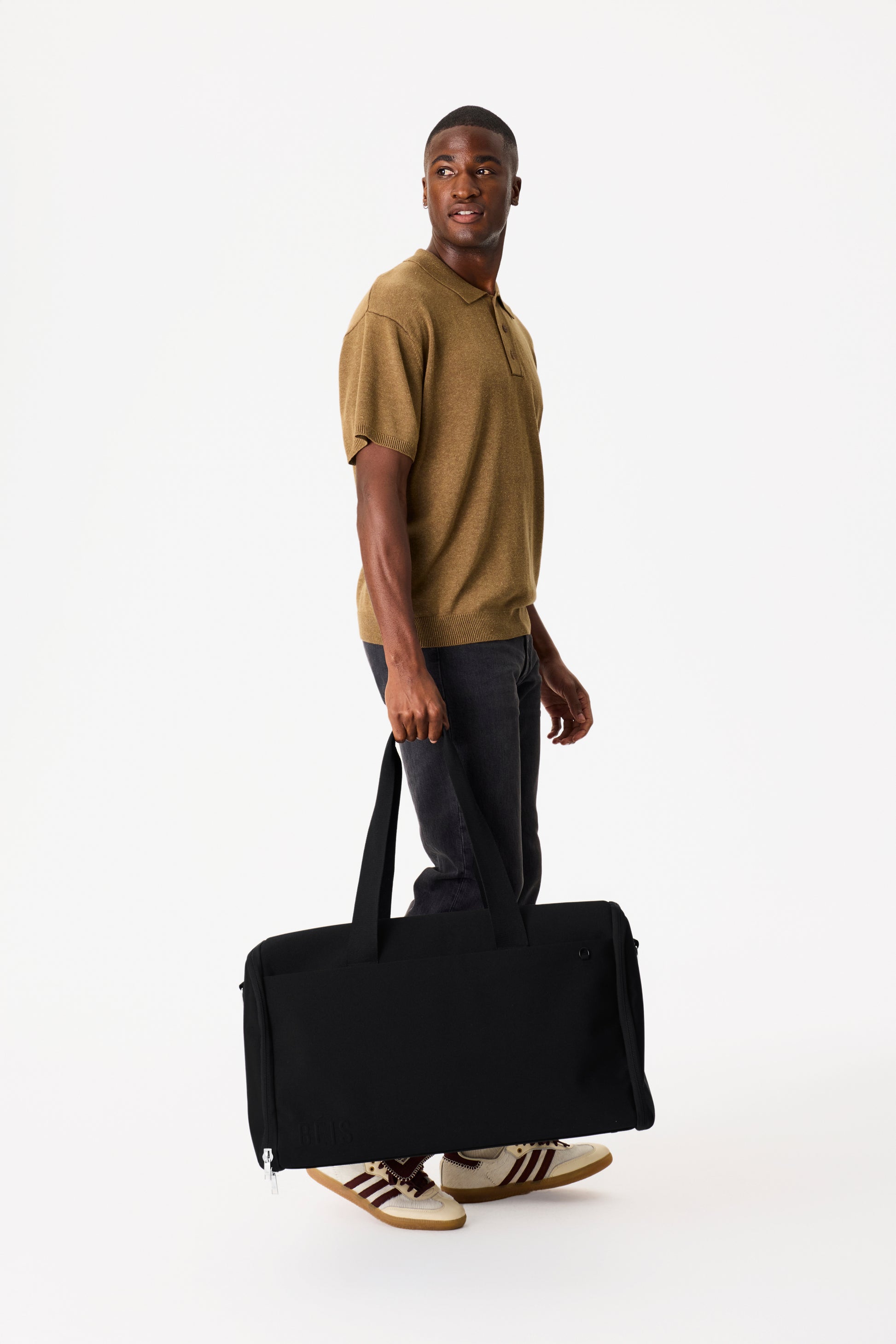 business travel duffel bags BÉIS 'The Garment Duffle Bag' in Black