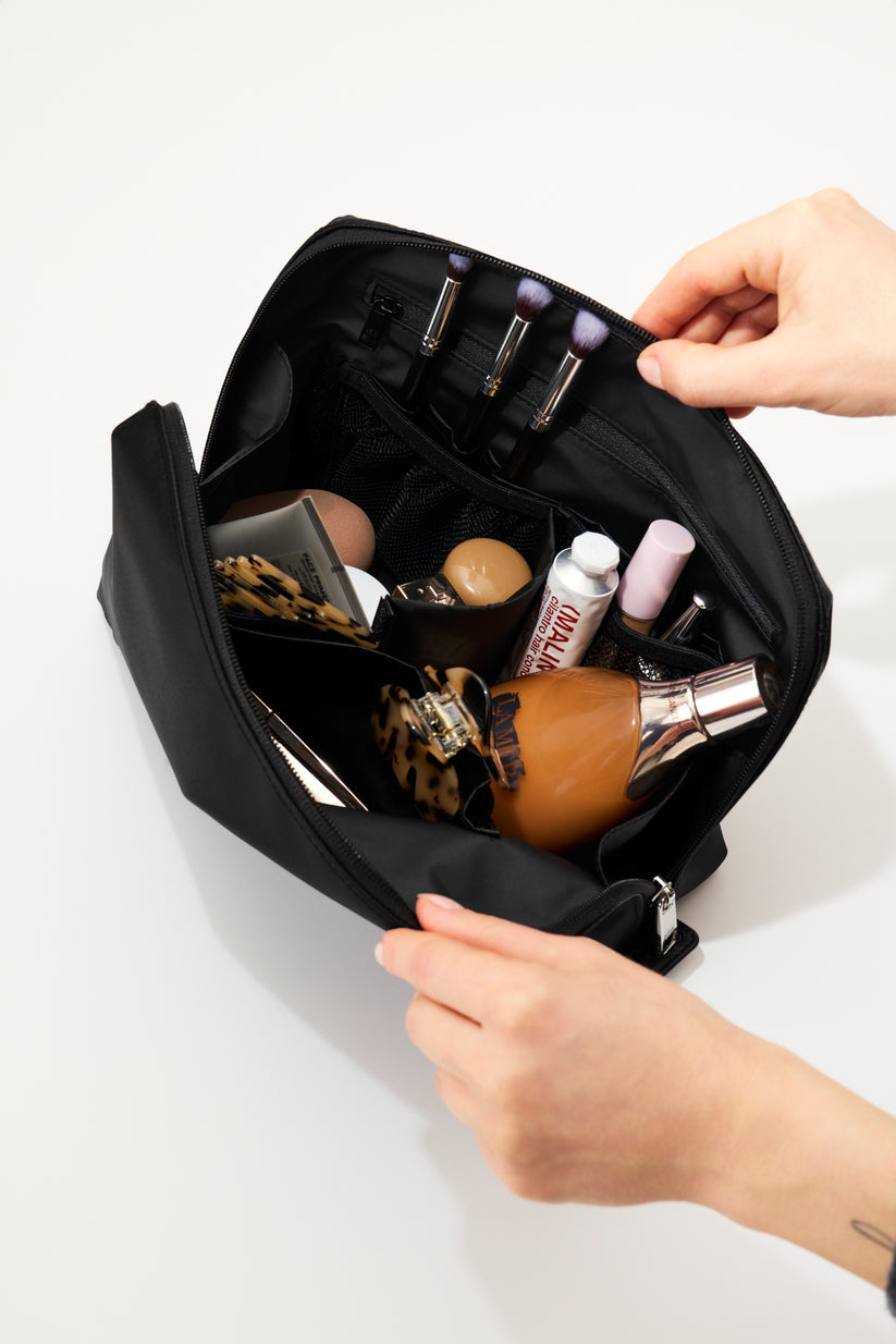 Make-up Pouch Australian Bites main image 1