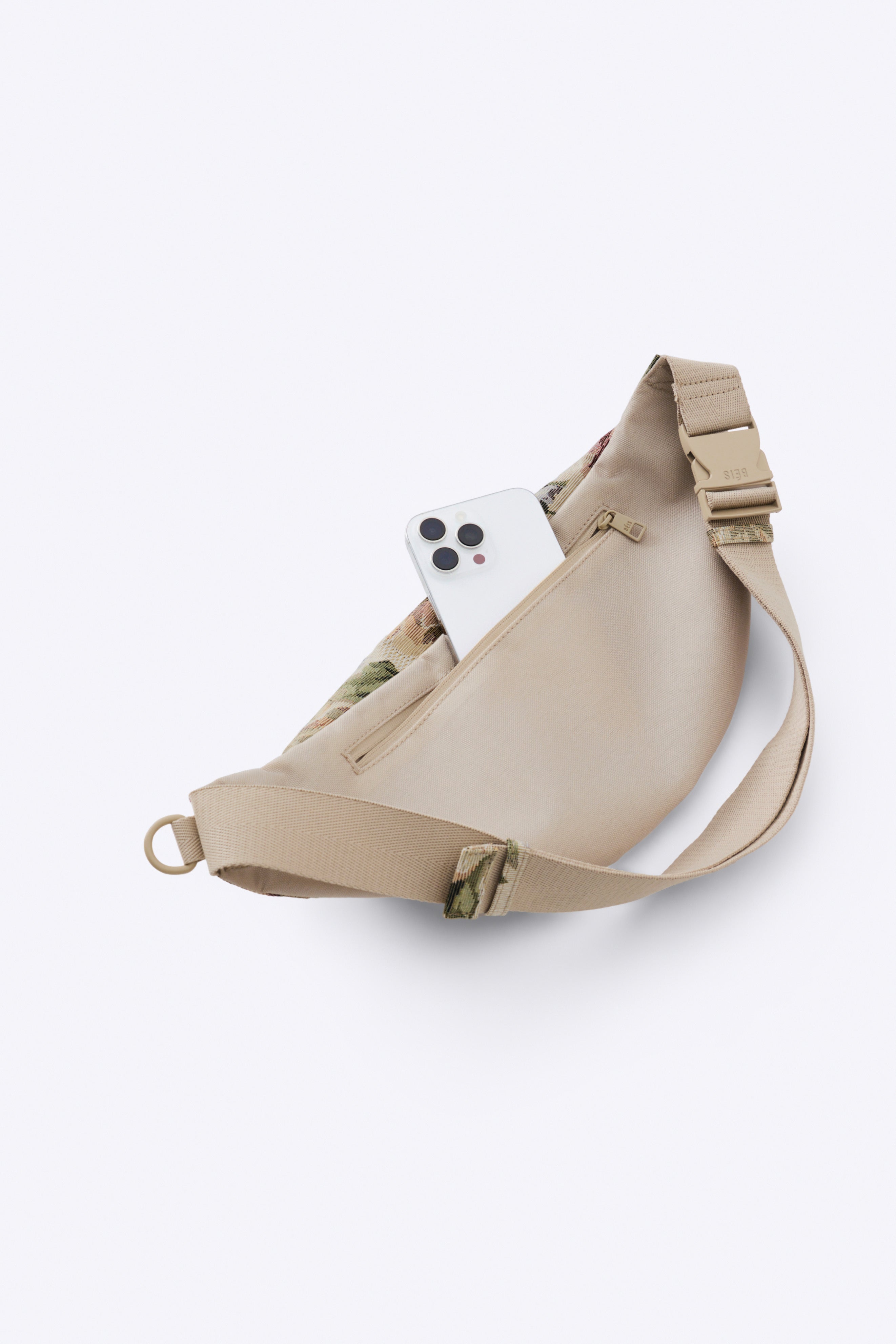 【BEIS】★ショルダーバッグ★ The Bum Bag BÉIS 'The Bum Bag' in Vintage Floral - Crossbody Belt Bag
