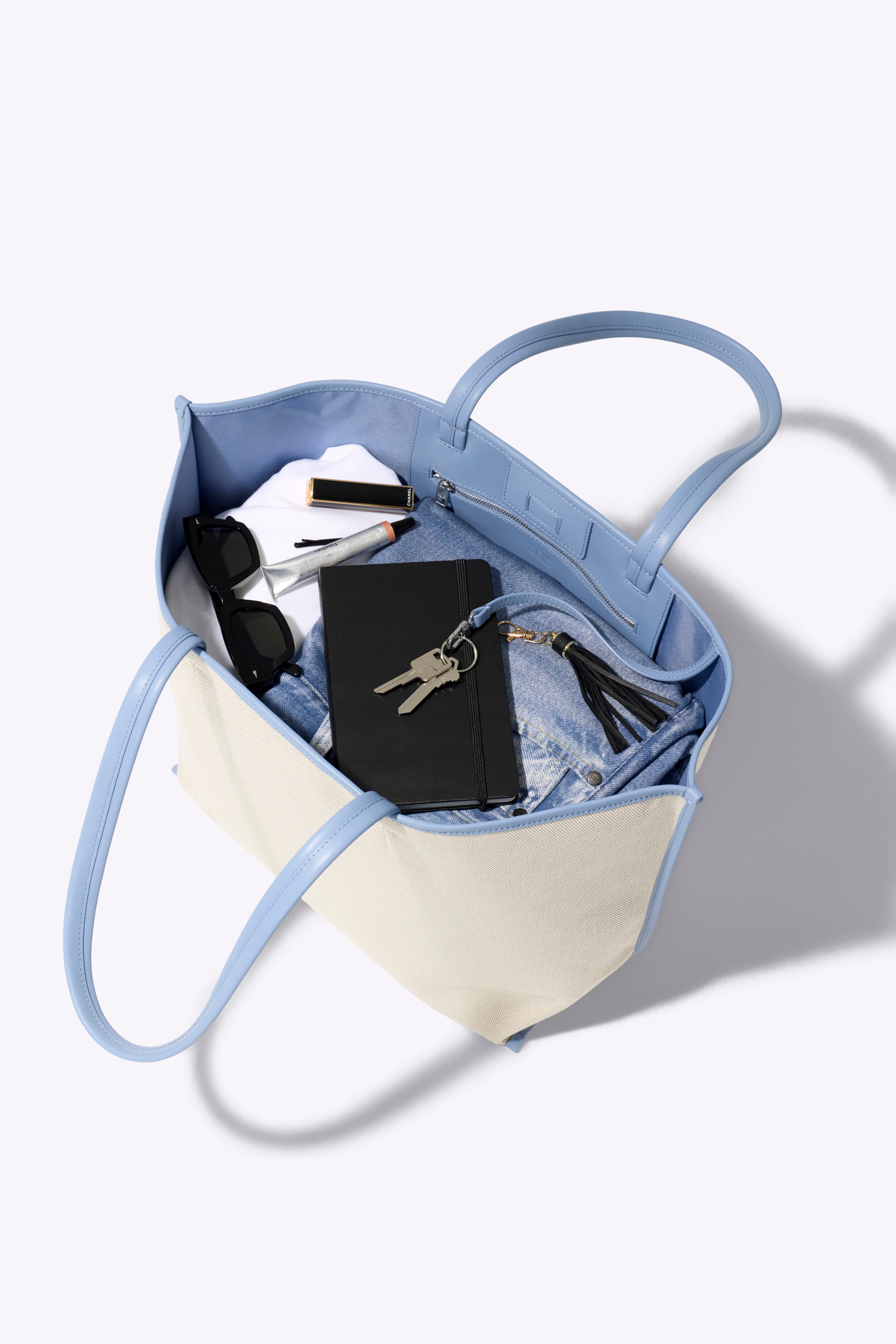 BÉIS ‘The Canvas and Leather Tote’ in Dusty Blue - Beige Travel Tote ...