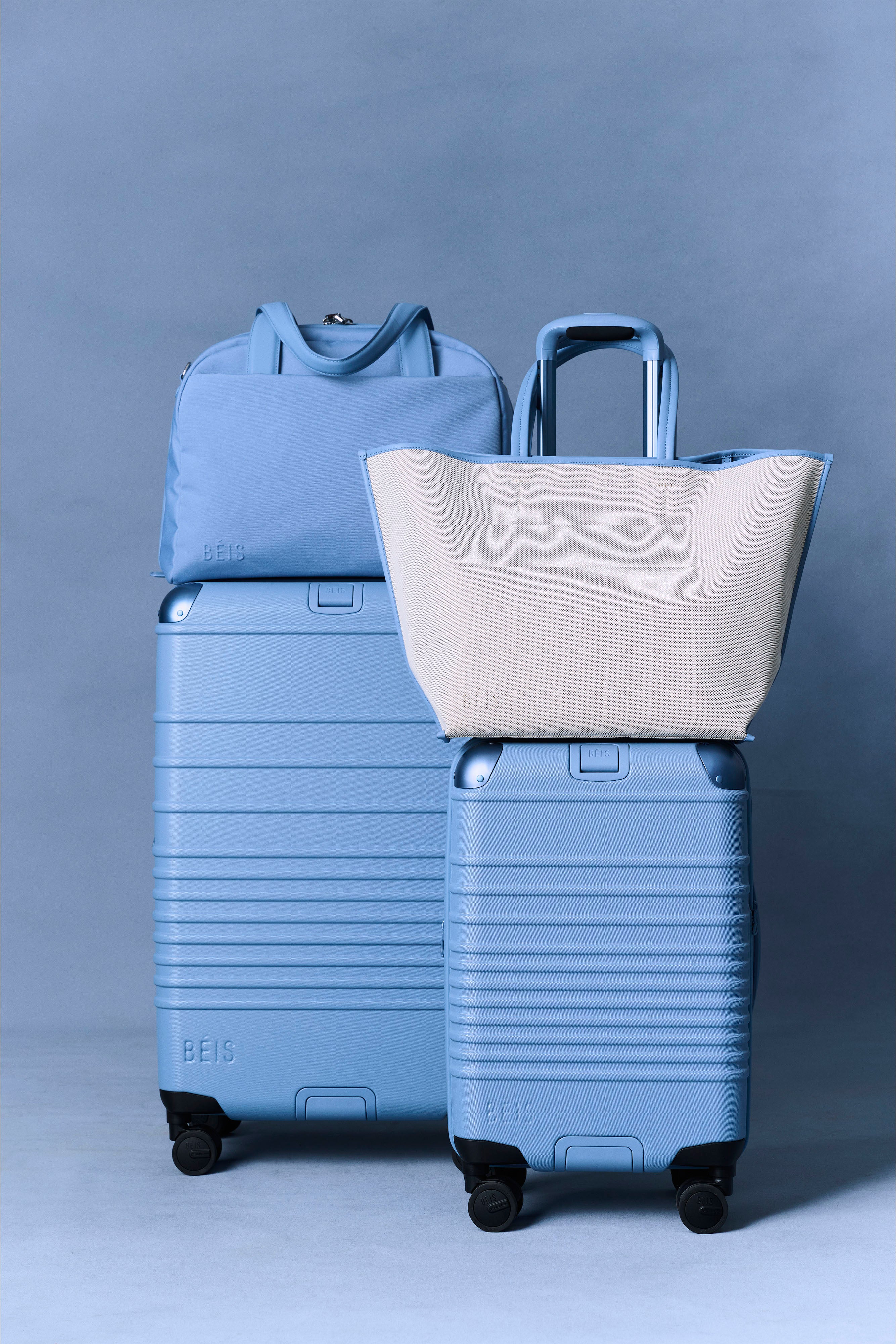 BÉIS ‘The Hybrid Check-In Roller’ in Dusty Blue - Blue Hybrid Check-In ...