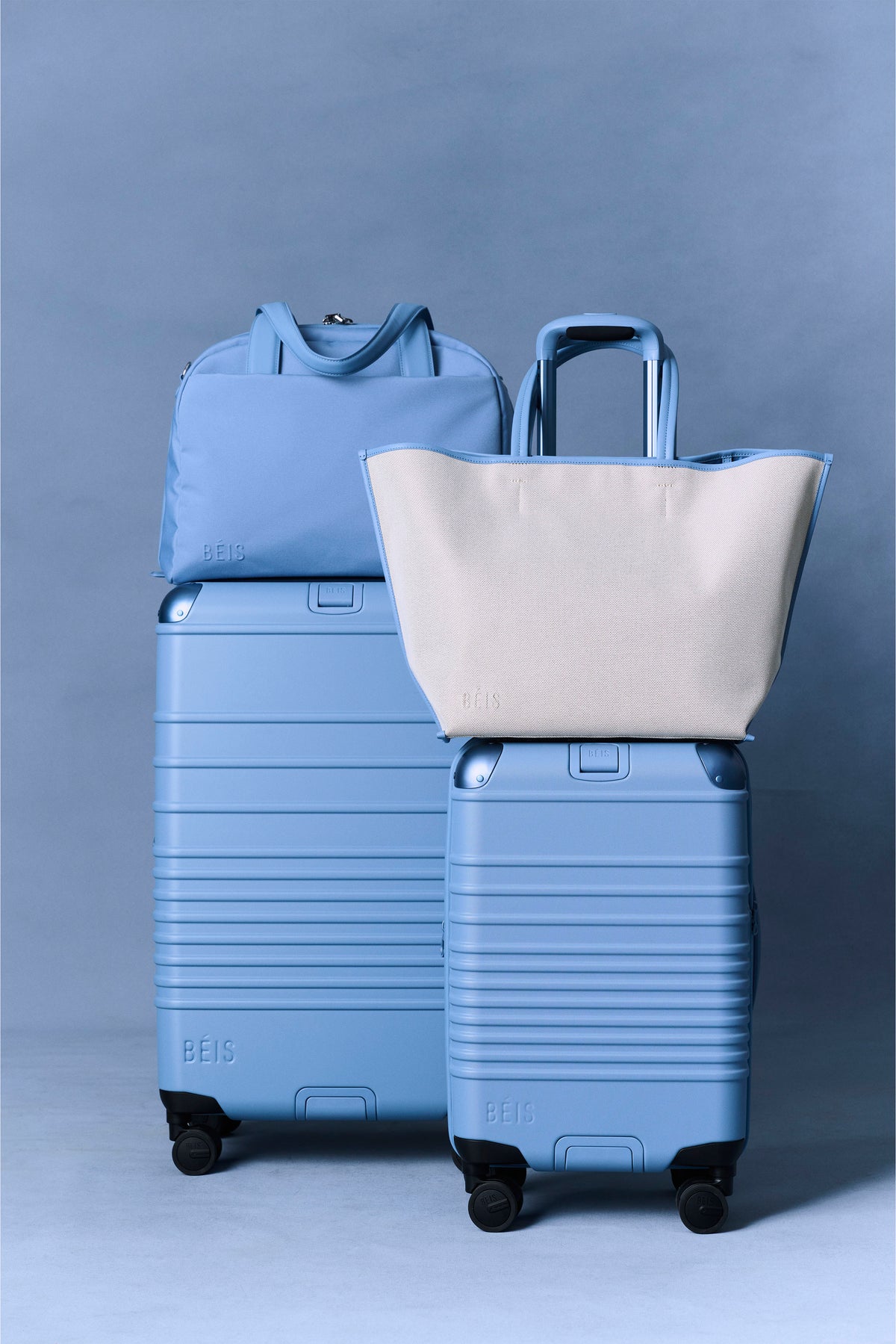 BÉIS ‘The Hybrid Check-In Roller’ in Dusty Blue - Blue Hybrid Check-In ...