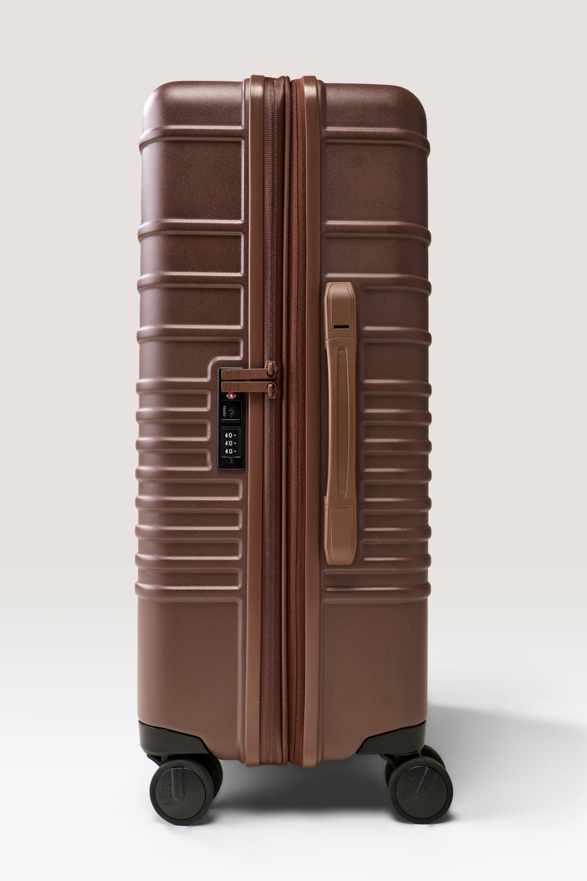 tobacco checked luggage BEIS The Medium Check-In Roller in Brown and upgraded zipper system add thoughtful functionality Aer Lingus Baggage Policy: Checked