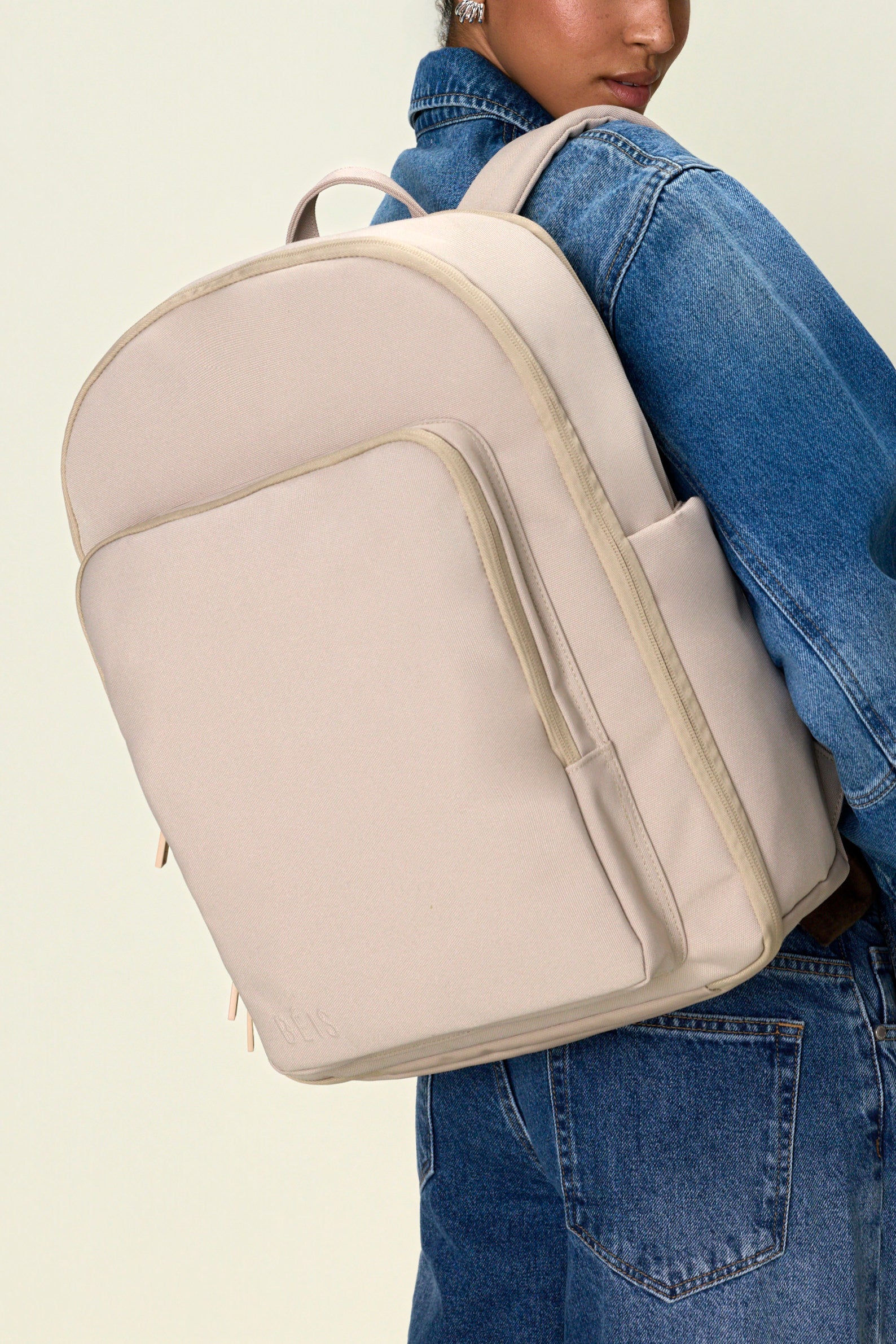 BÉIS ‘The Backpack’ in Beige