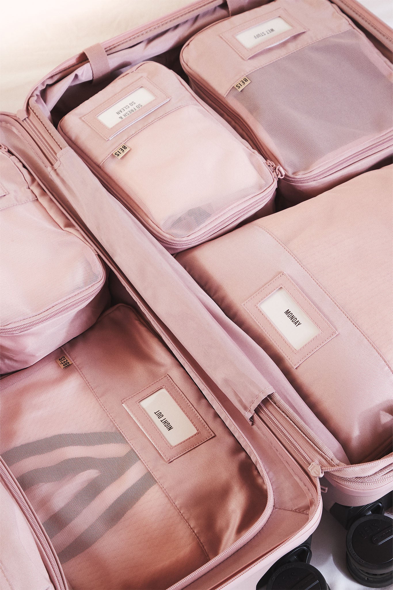 B IS The Compression Packing Cubes 6 Pc In Atlas Pink 6 Piece Set b-is-the-compression-packing-cubes-6-pc-in-atlas-pink-6-piece-set