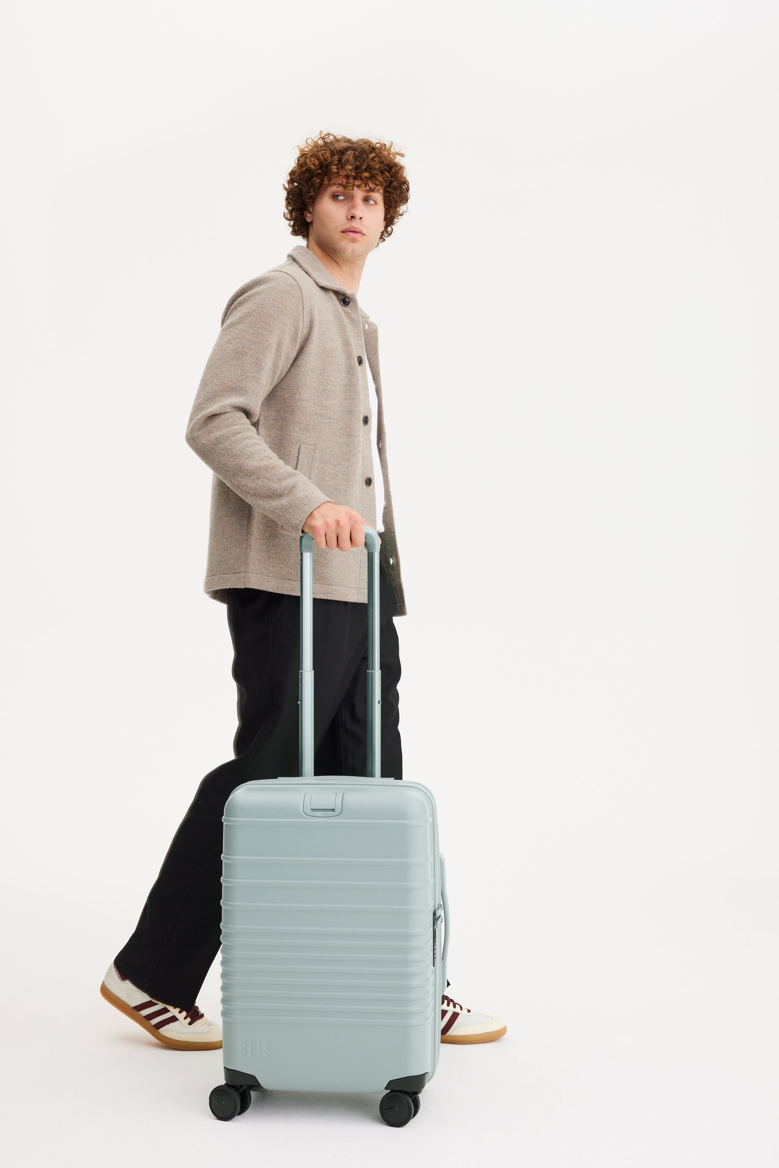 Beis carry on luggage online