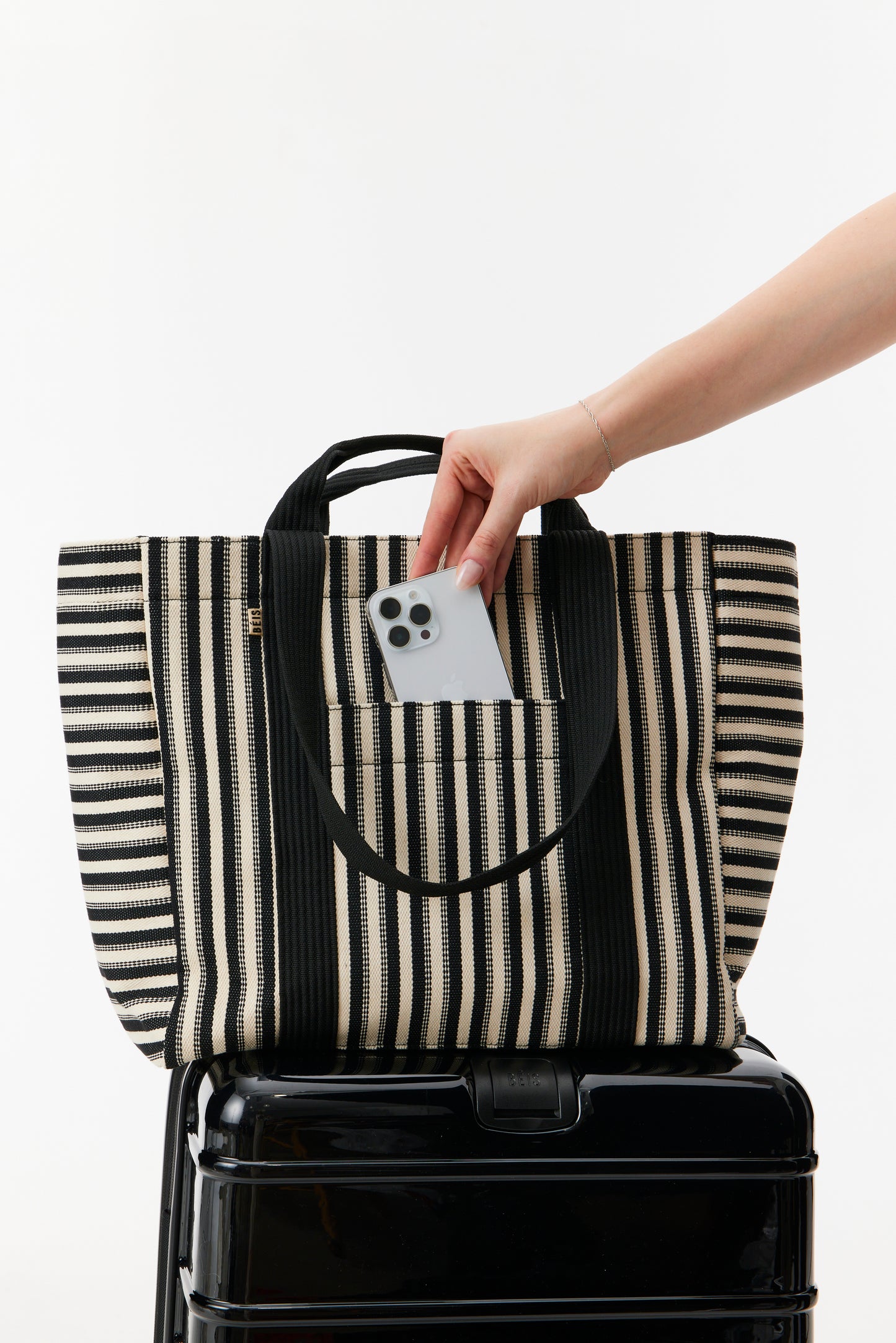 The Vacation Tote in Black Stripe