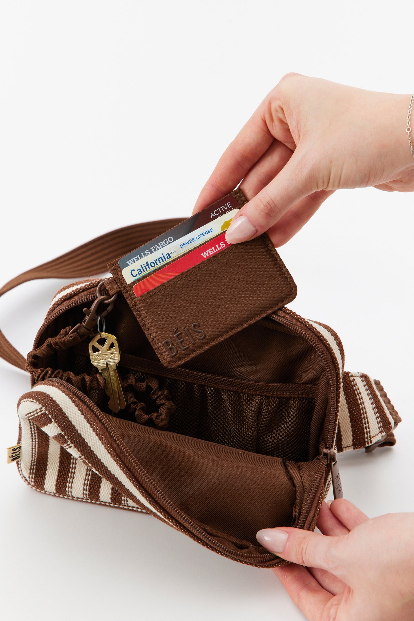 BÉIS 'The Belt Bag' in Maple Stripe - Maple Striped Crossbody Belt Bags ...