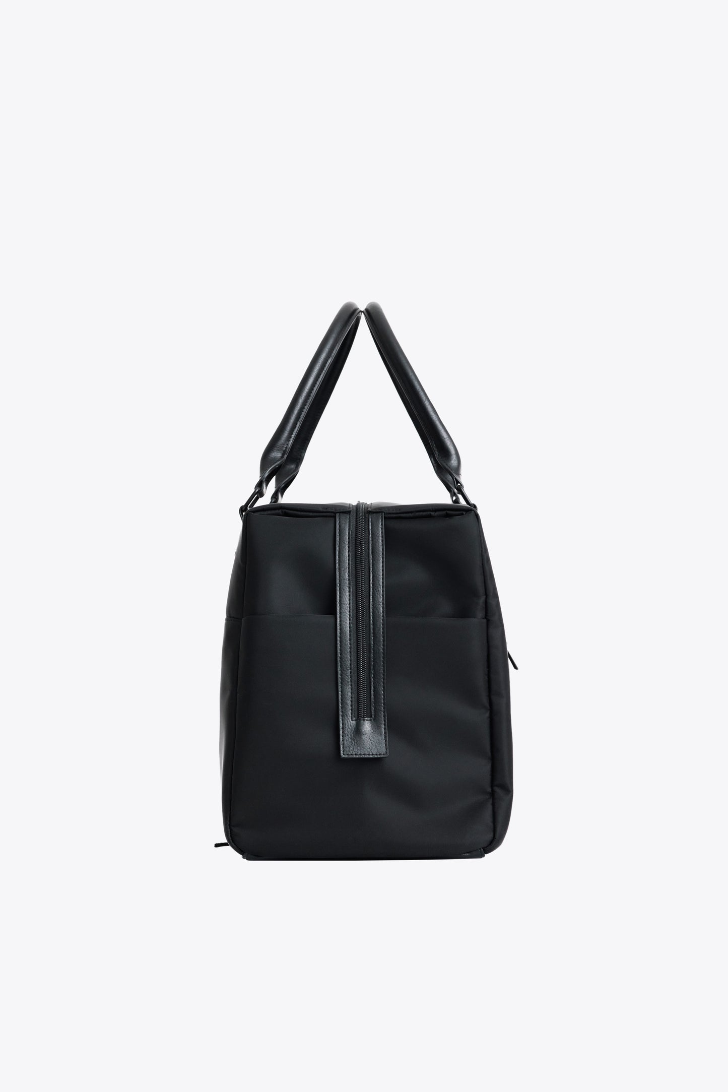 The Commuter Duffle in Black