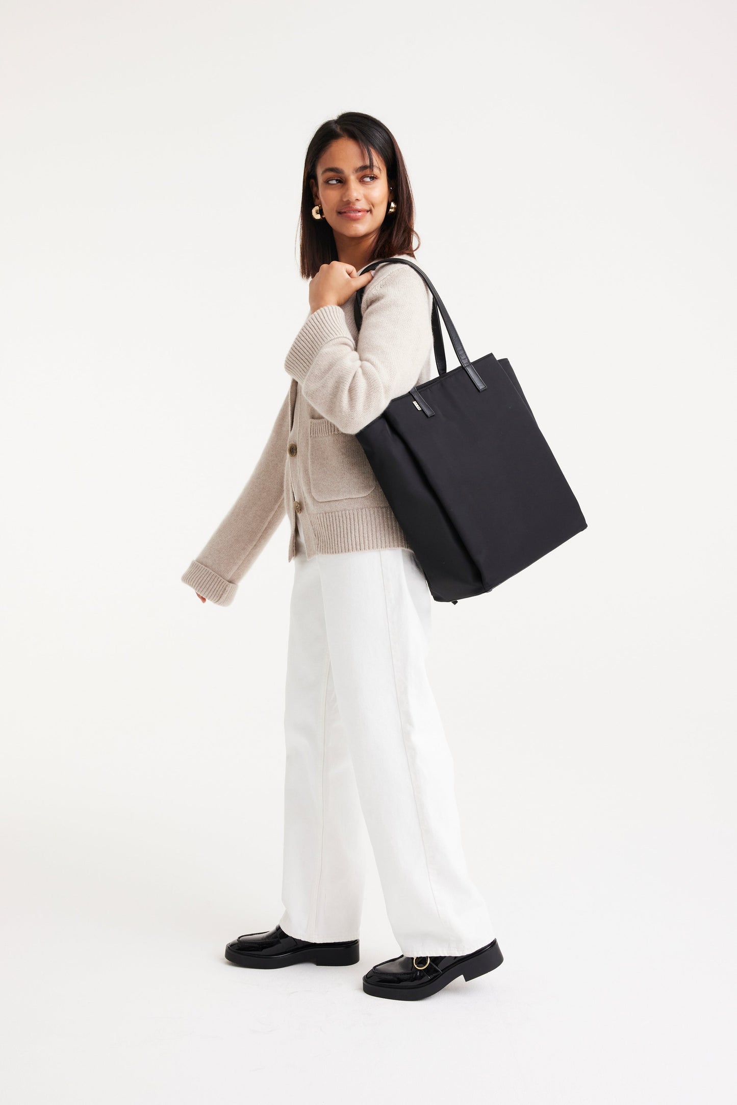 Resale The Commuter Tote in Black