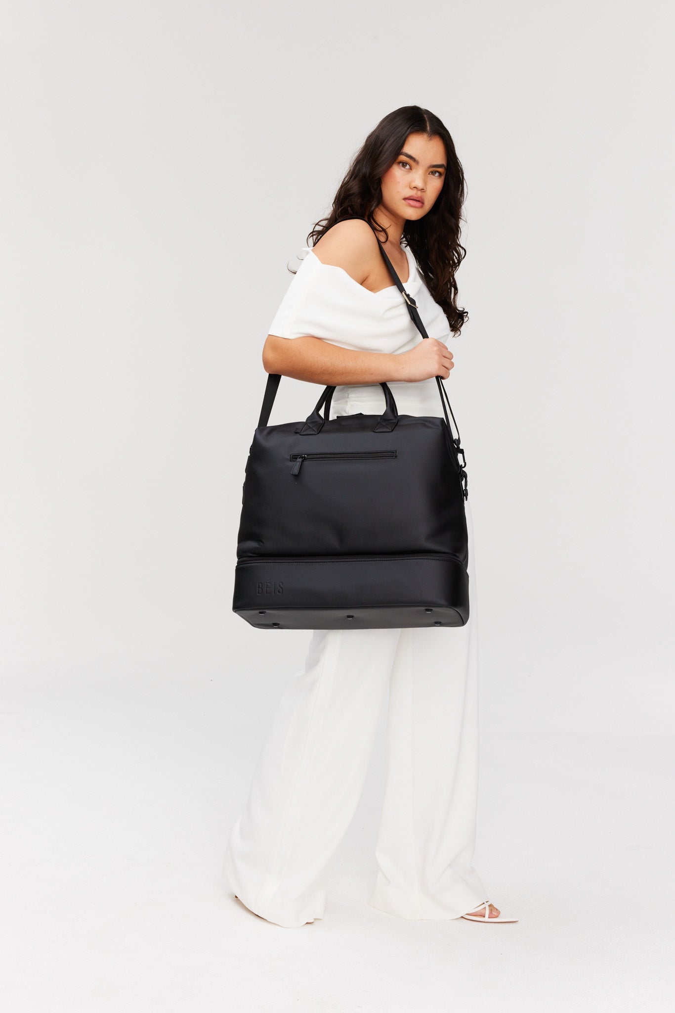 Resale The Premium Weekender in Black