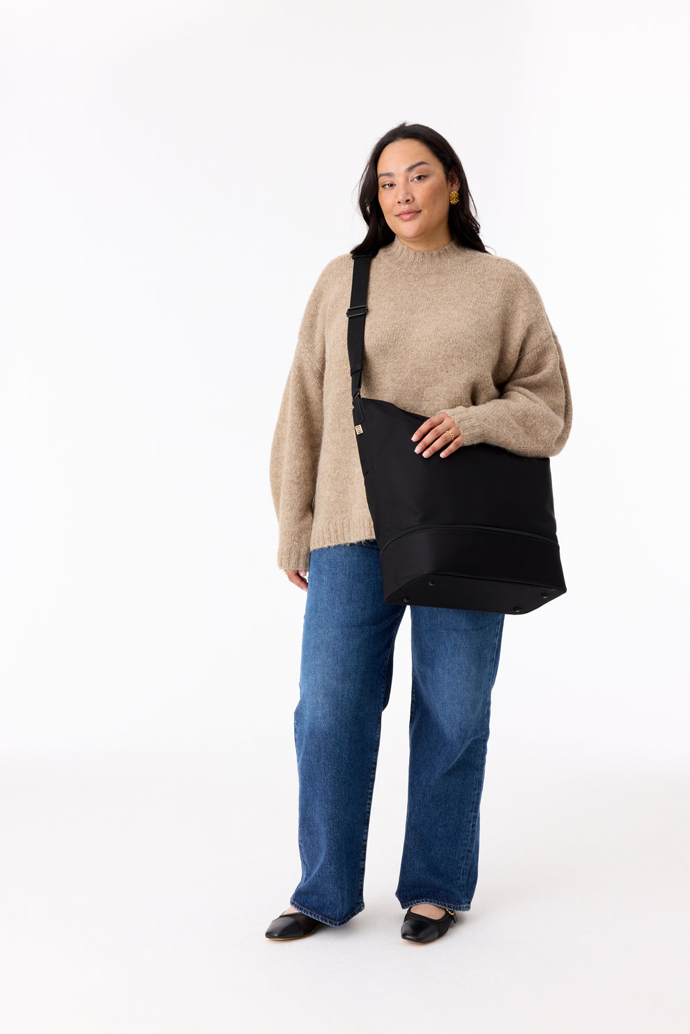 BÉIS 'Crescent Weekender' in Black - Black Crescent Weekender Tote Bag ...