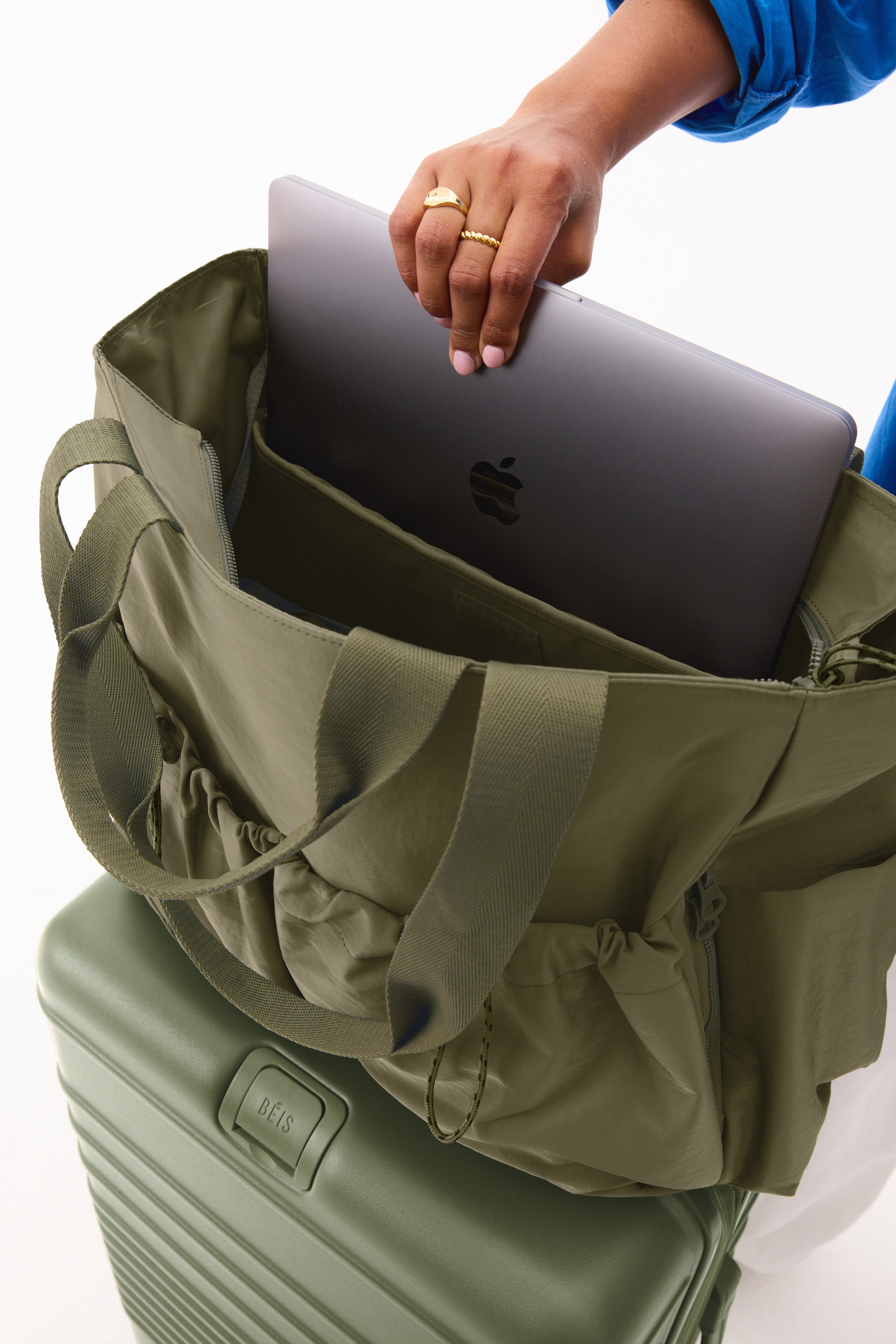 BÉIS 'The Sport Carry-All' in Olive - Green Tennis Tote Bag & Sport ...