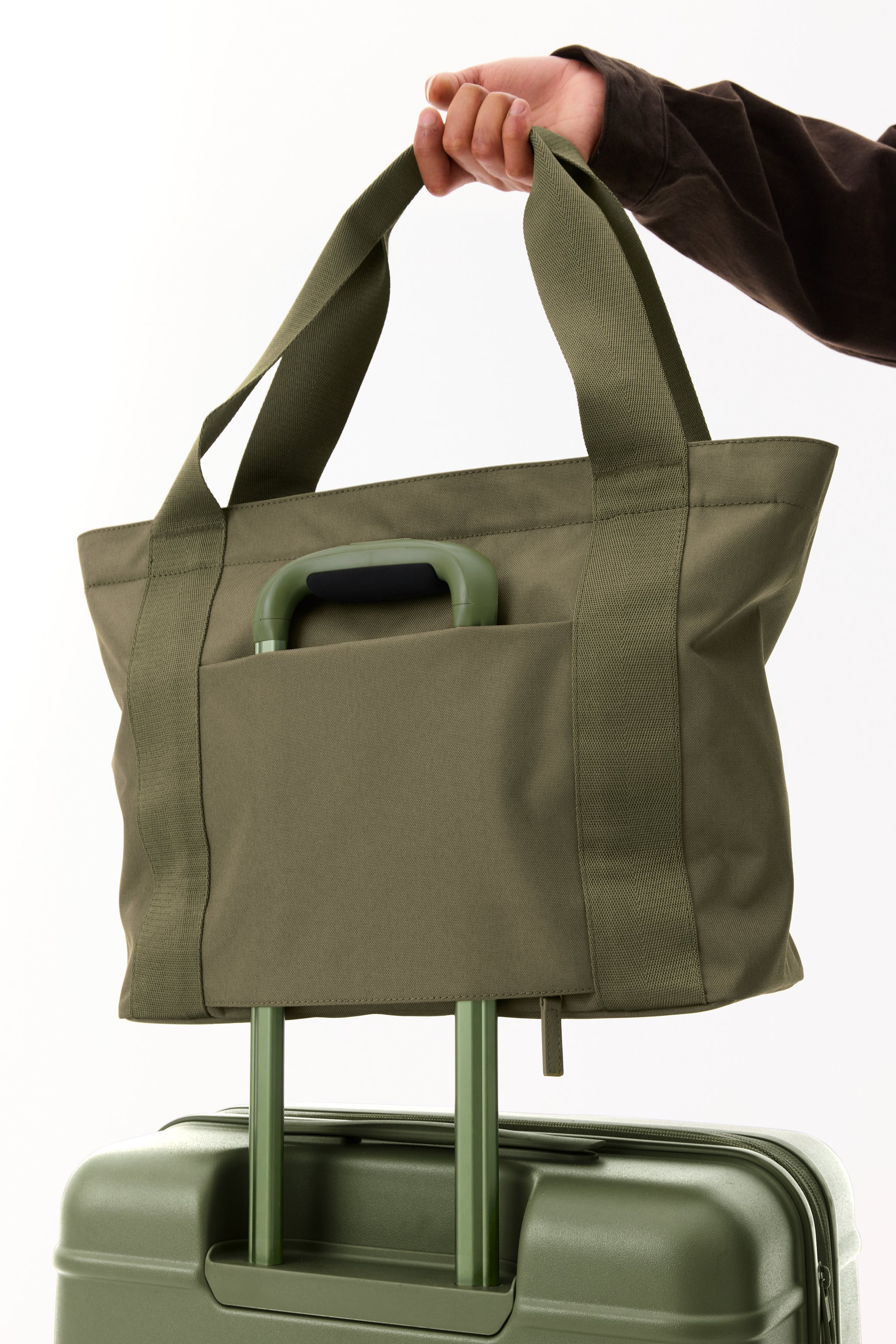 BÉIS 'The BÉISics Tote' in Olive - Olive Green Laptop Friendly Travel ...