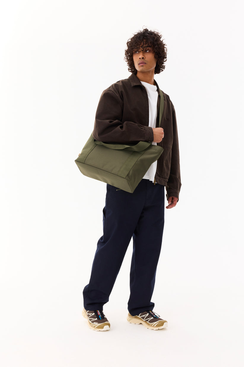 BÉIS 'The BÉISics Tote' in Olive - Olive Green Laptop Friendly Travel Tote Bag