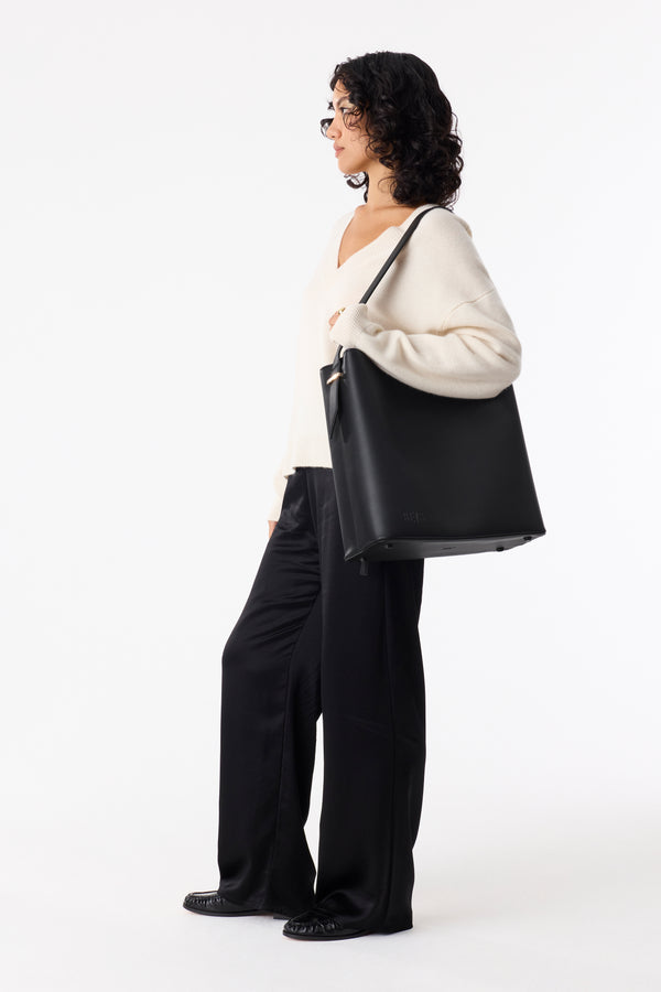 BÉIS 'The Wicked Tote' in Black - Sleek Black Tote Bag for Work & Travel