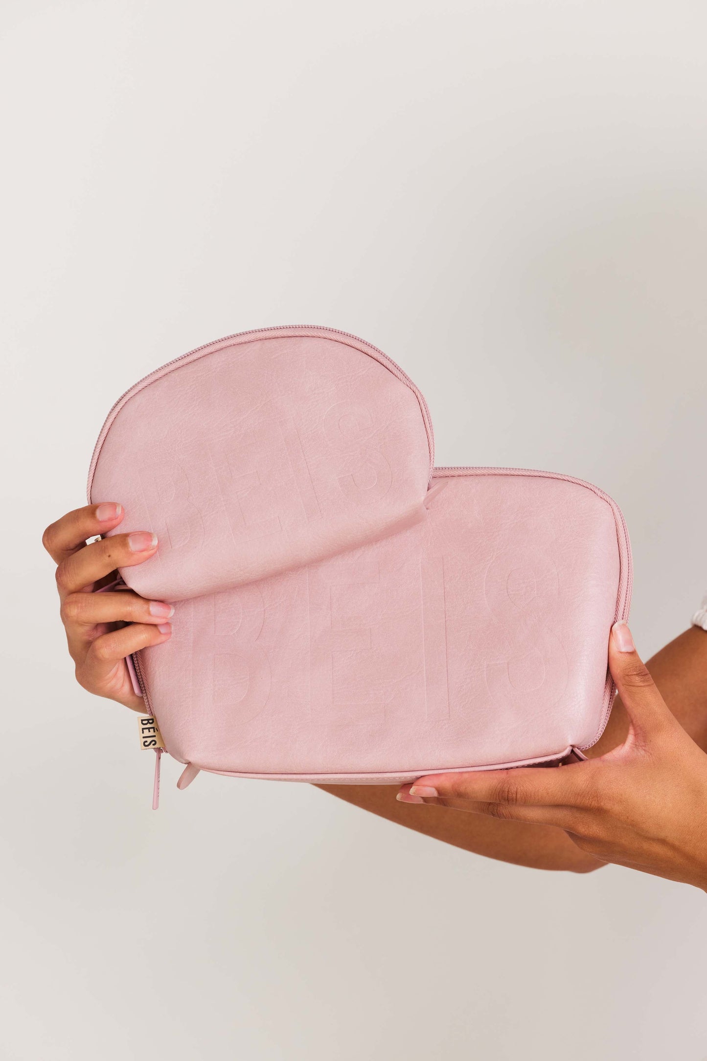 Resale The Cosmetic Pouch Set in Atlas Pink