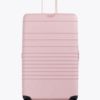 Béis The Carry-On Roller in Atlas Pink