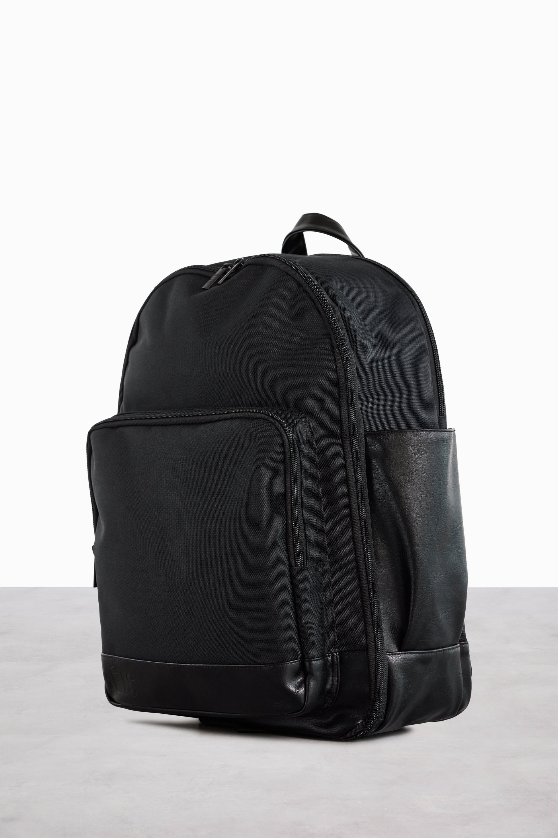 BÉIS 'The Backpack' in Black - Black Travel Backpack & Laptop Backpack