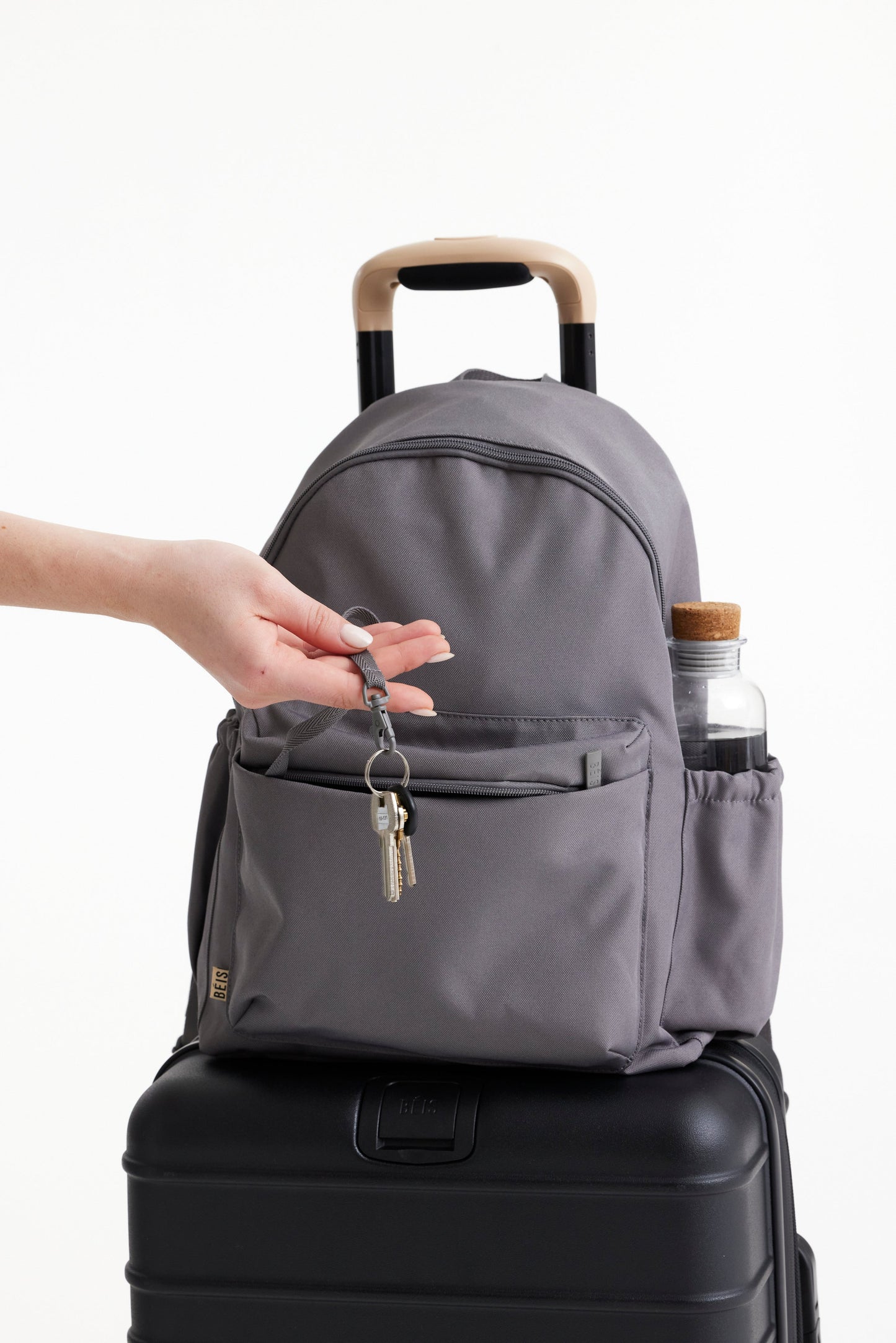 Resale The BÉISics Backpack in Grey