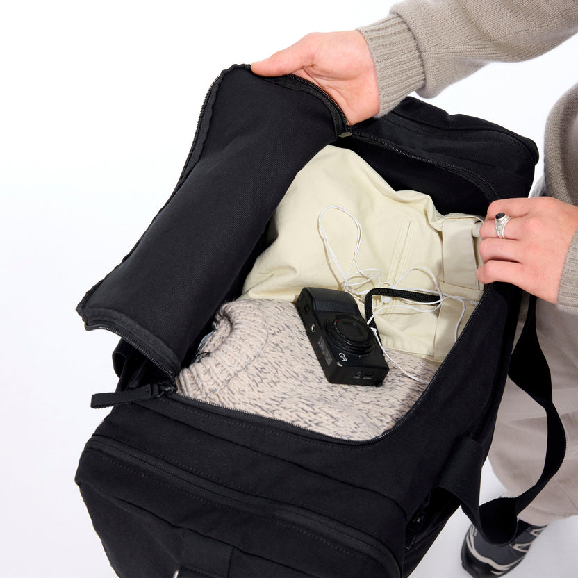 BÉIS 'The Utility Duffle' in Black - Heavy Duty Duffle Bag for Travel ...