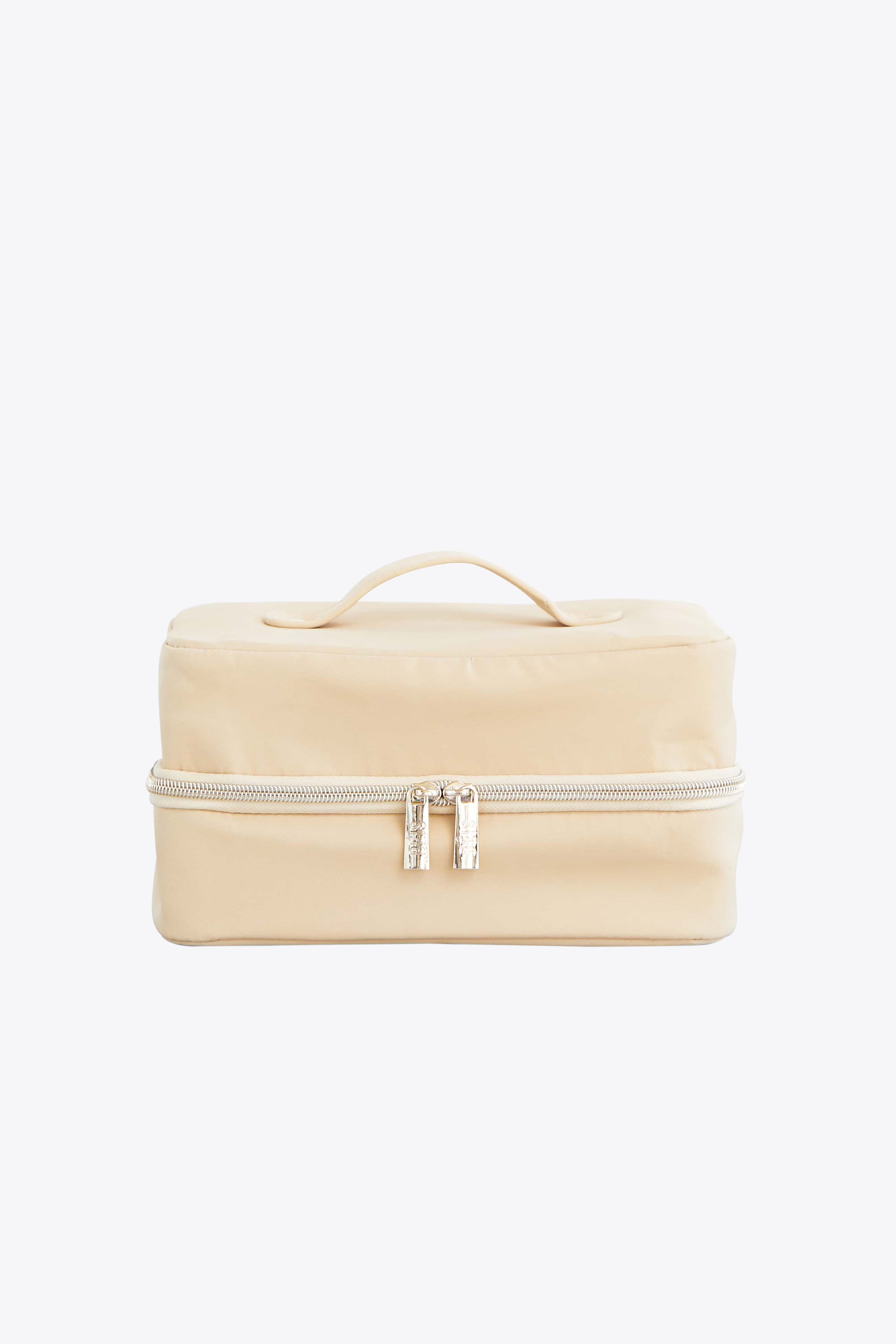 The Hanging Cosmetic Case