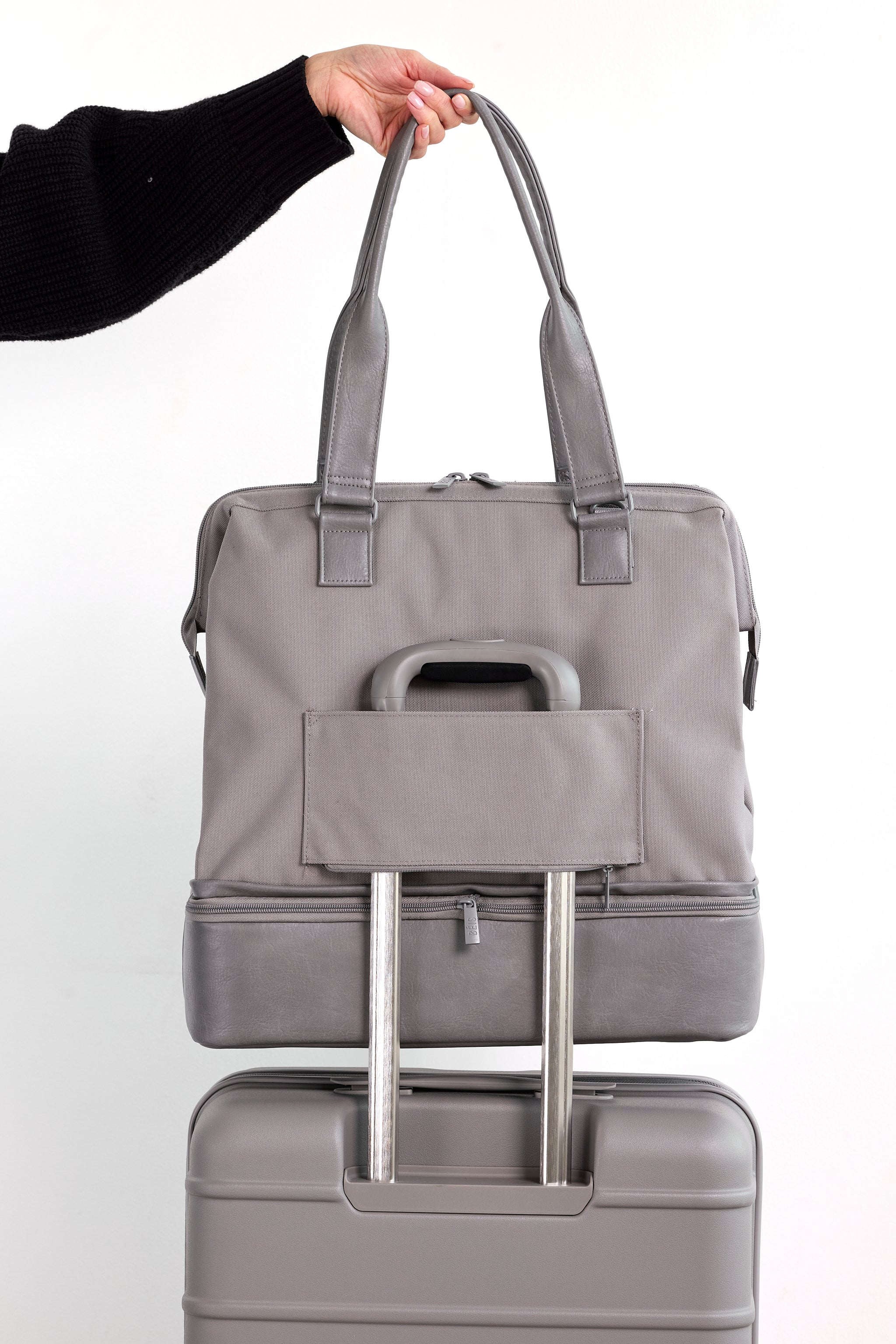 Béis The Convertible Mini Weekender In Grey Small Grey Weekender Bag And Overnight Bag 