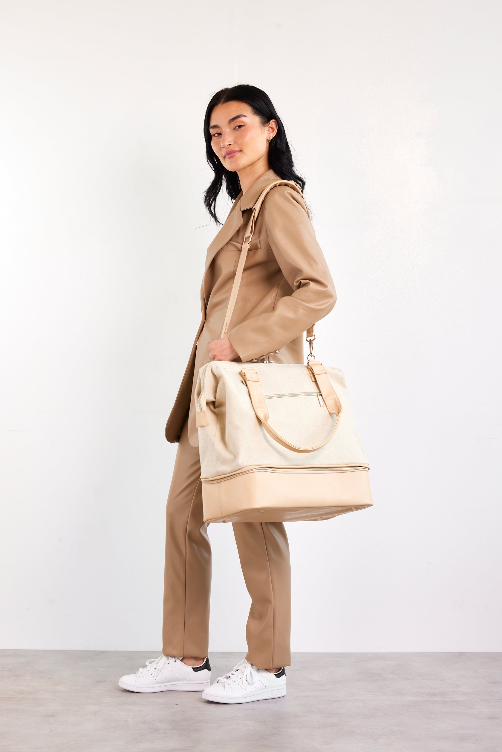 BÉIS 'The Convertible Mini Weekender' in Beige - Mini Travel Weekender Bag