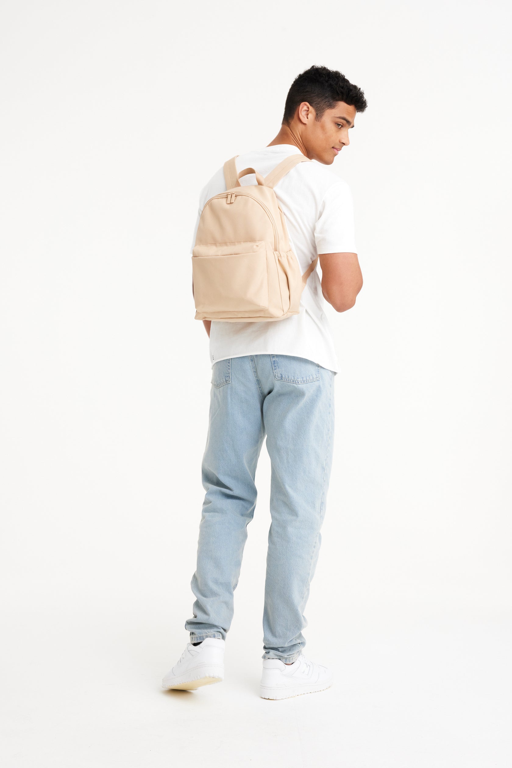 BÉIS 'The BEISICS Backpack' in Beige - Backpack For Work & Travel With ...