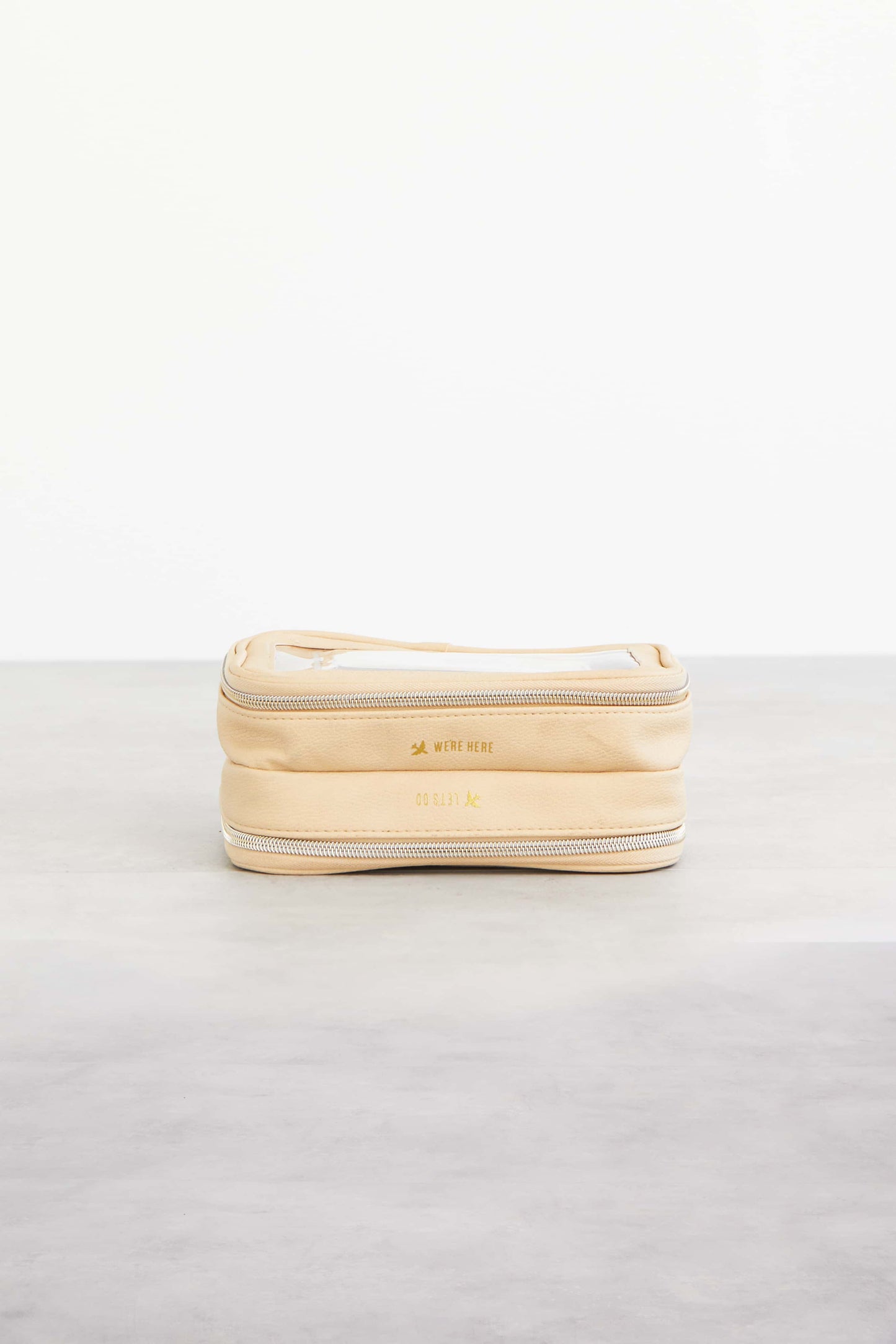 Resale The On The Go Essential Case in Beige