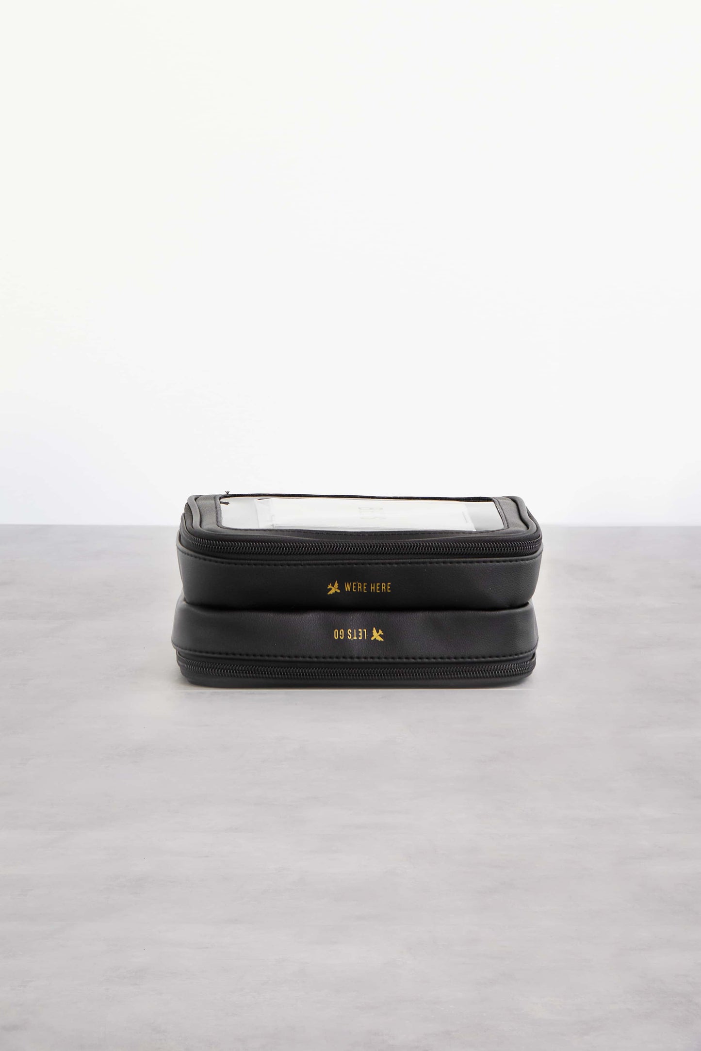 Resale The On The Go Essential Case in Black