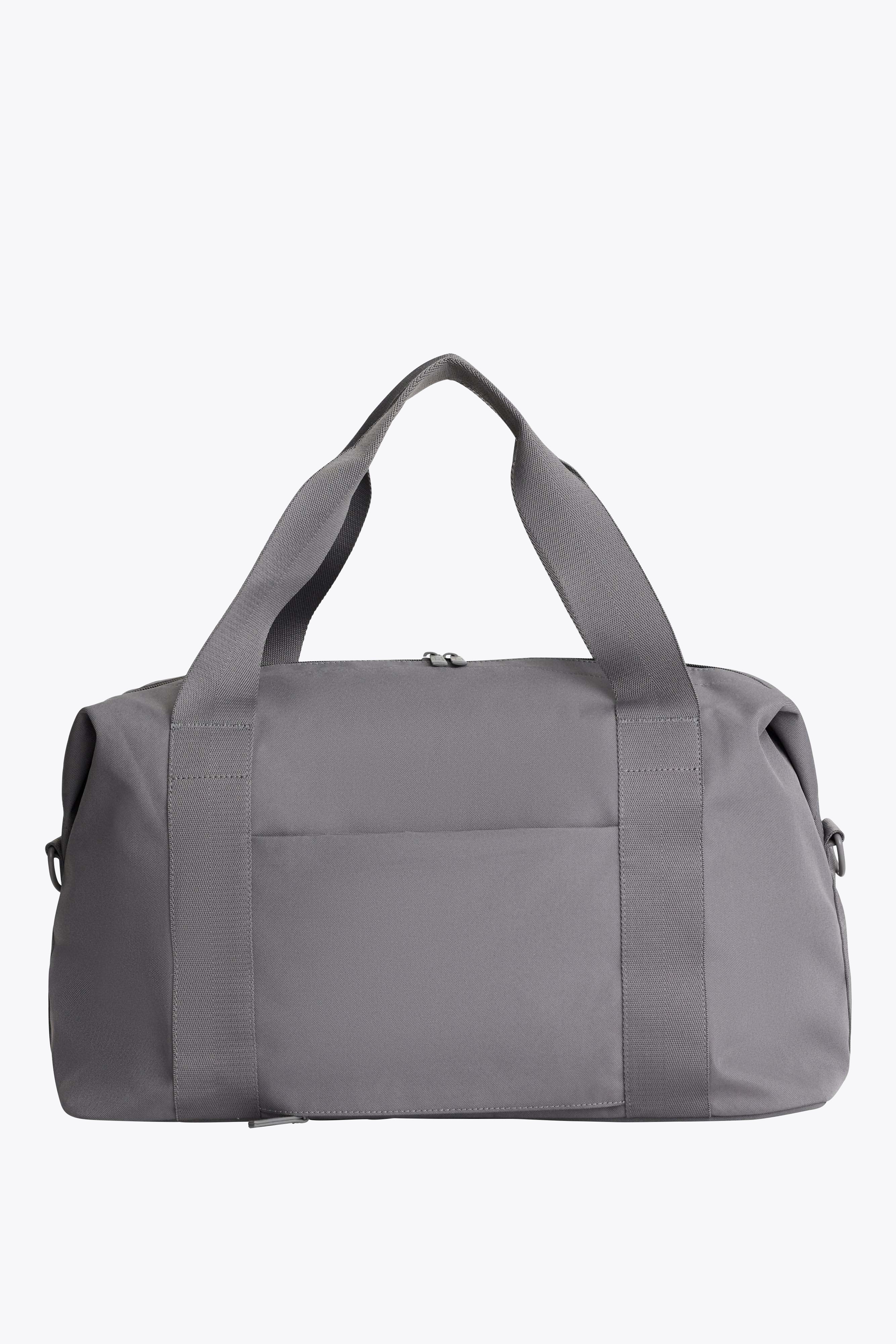 BEIS The BEISICS Duffle in Grey Large Travel Duffle Bag in Grey