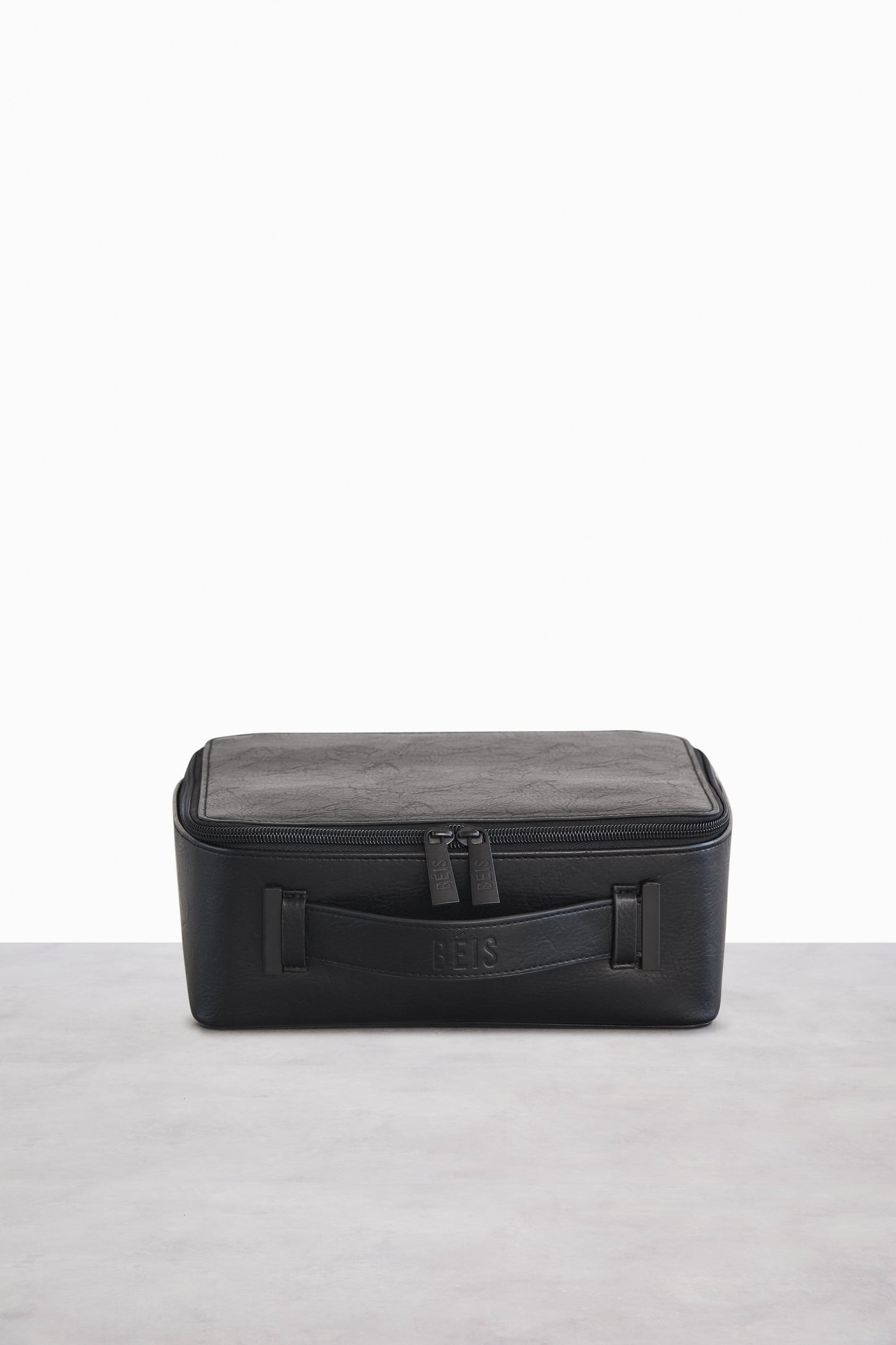 Resale The Cosmetic Case in Black