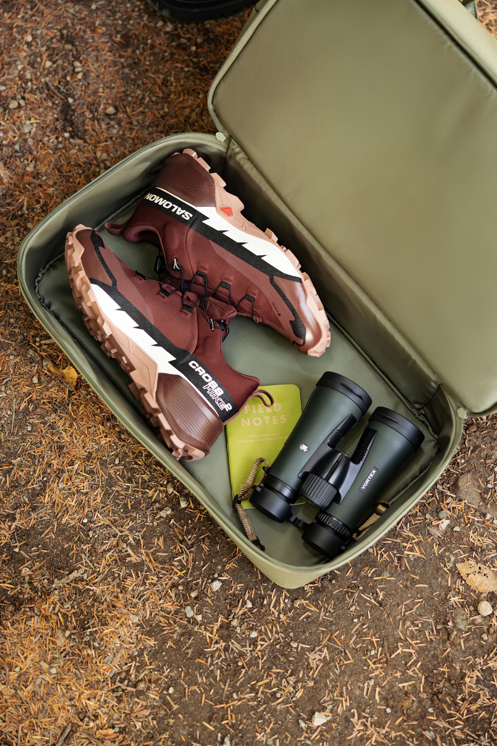 BÉIS 'The Weekender' in Olive Olive Green Duffle Bag & Weekend Bag