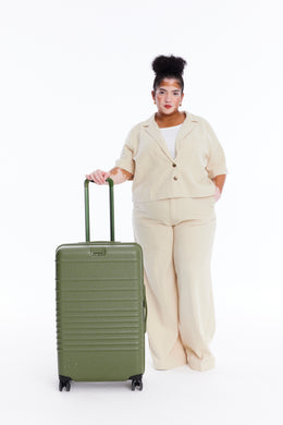 BÉIS 'The Carry-On Roller' in Olive - Olive Green Carry-On Luggage ...