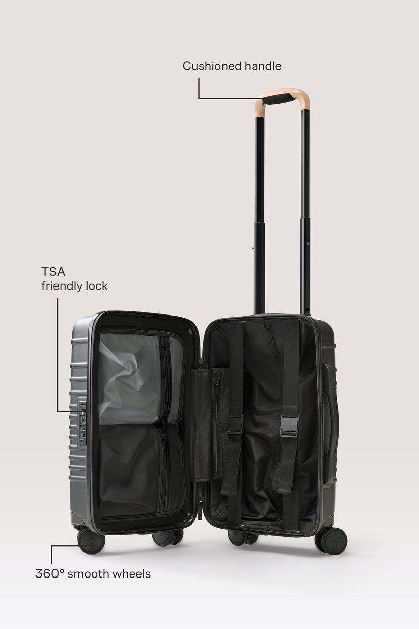 BÉIS ‘The Small Carry-On Roller’ in Black - Black Small Carry-On Suitcase