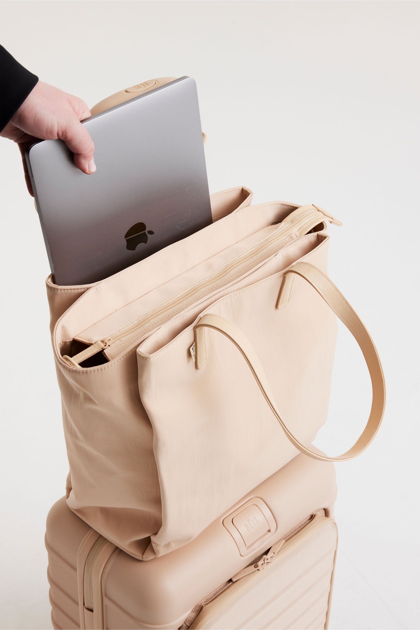 Resale The Commuter Tote in Beige