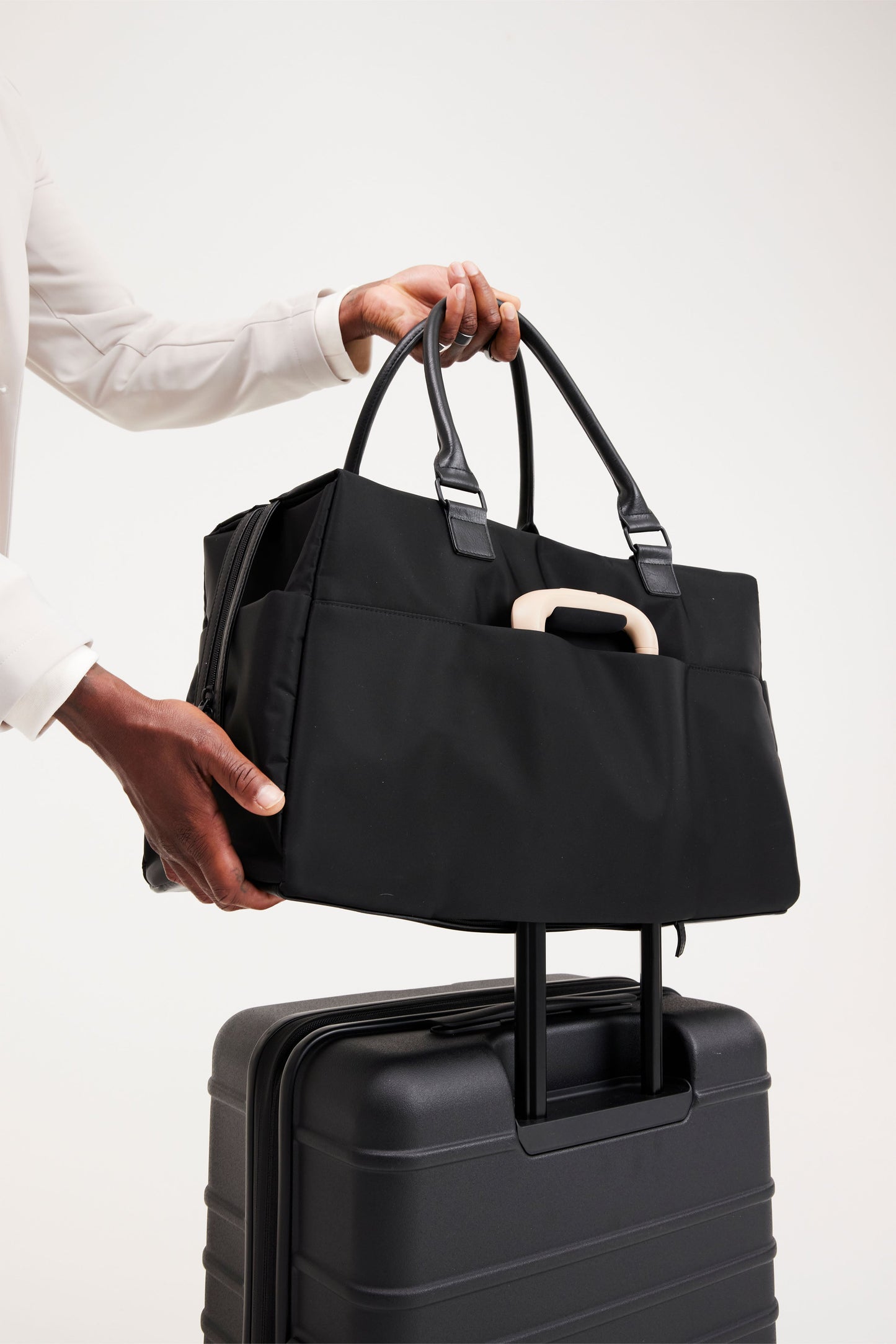 Resale The Commuter Duffle in Black