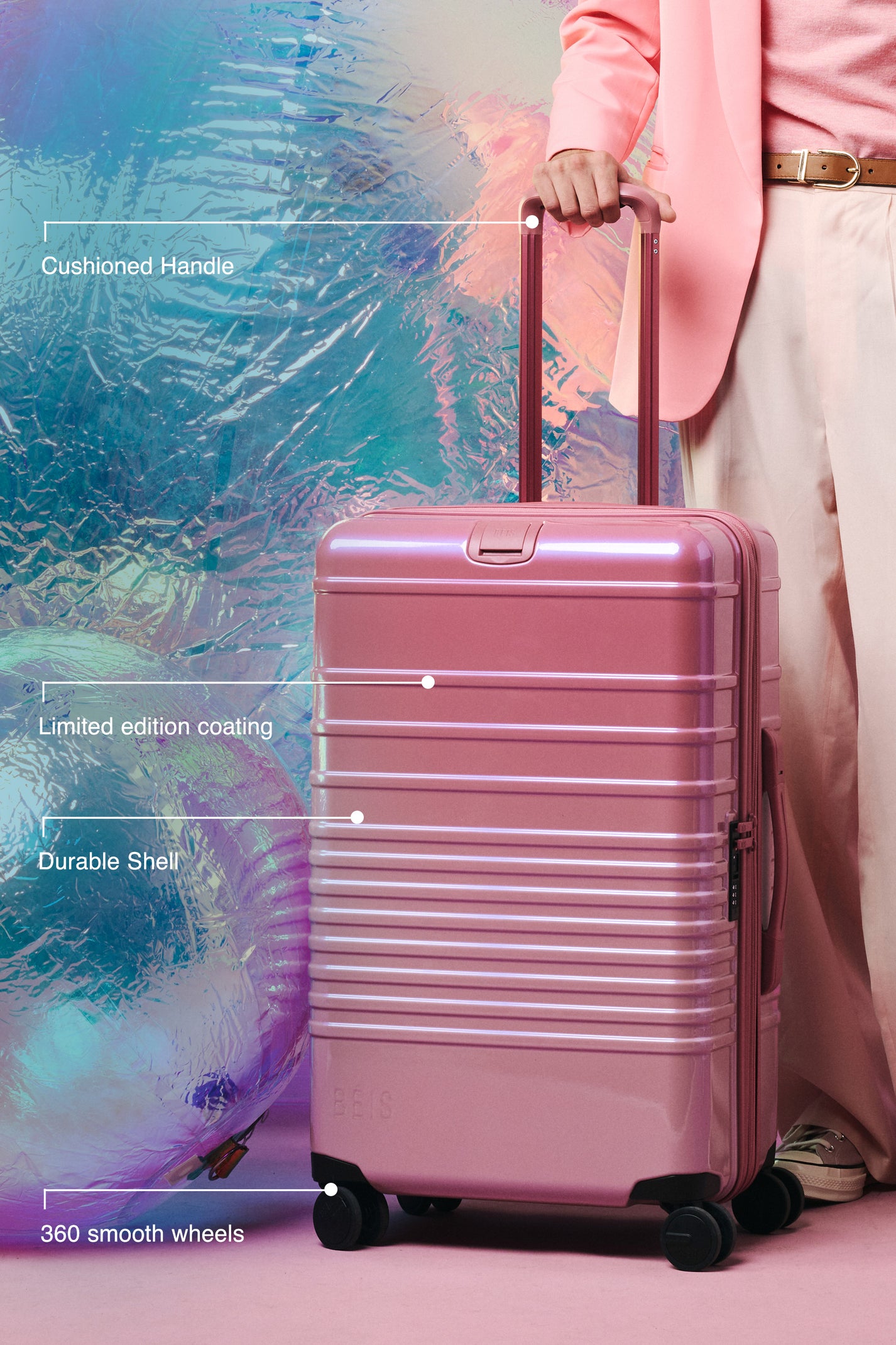 BÉIS 'The Carry-On Roller' in Wicked Pink - Iridescent Ombre Pink Carry ...