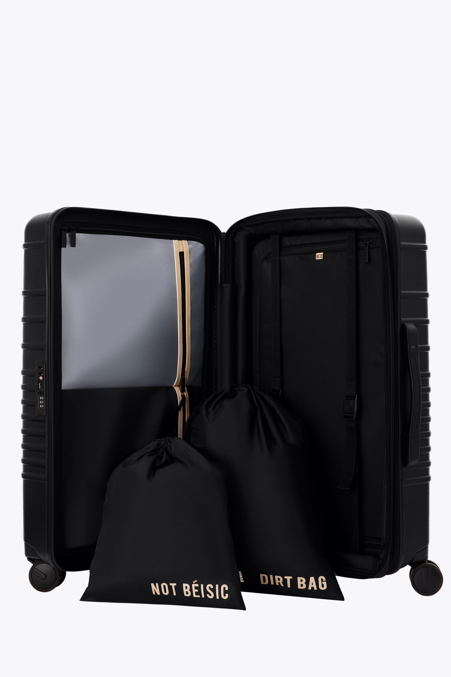 The Medium Check-In Roller in Black